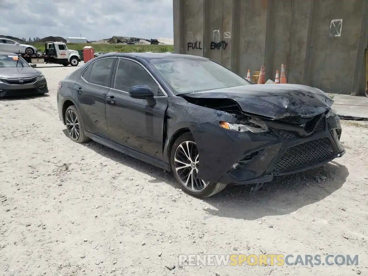 1 Photograph of a damaged car 4T1G11AK4LU901379 TOYOTA CAMRY 2020