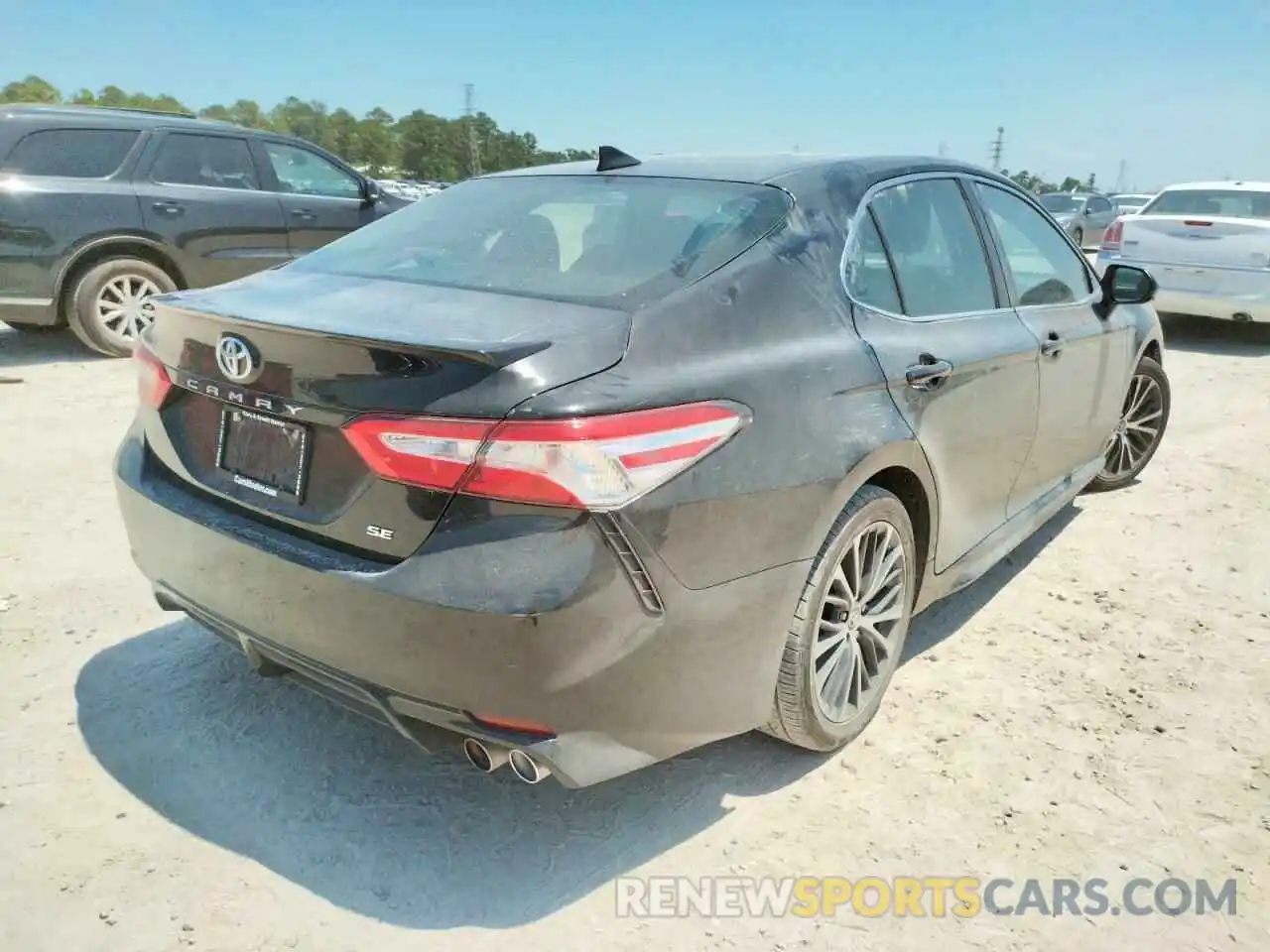 4 Photograph of a damaged car 4T1G11AK4LU902628 TOYOTA CAMRY 2020