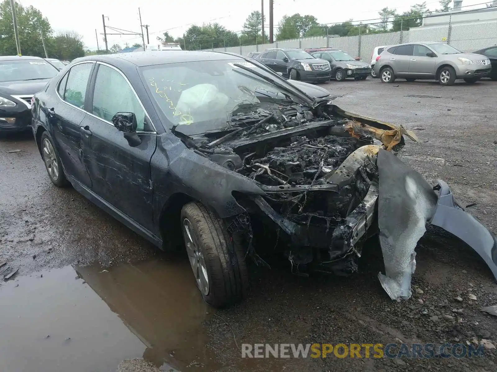 1 Photograph of a damaged car 4T1G11AK4LU903570 TOYOTA CAMRY 2020