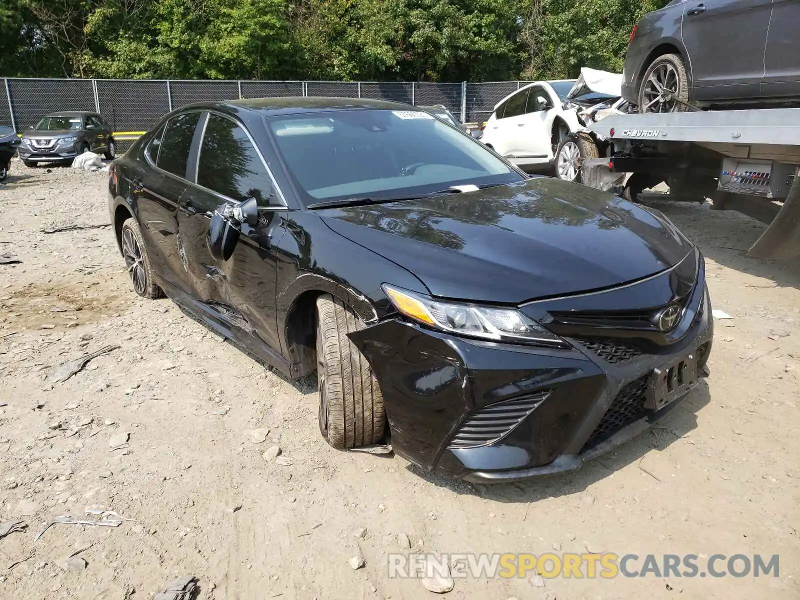 1 Photograph of a damaged car 4T1G11AK4LU904332 TOYOTA CAMRY 2020