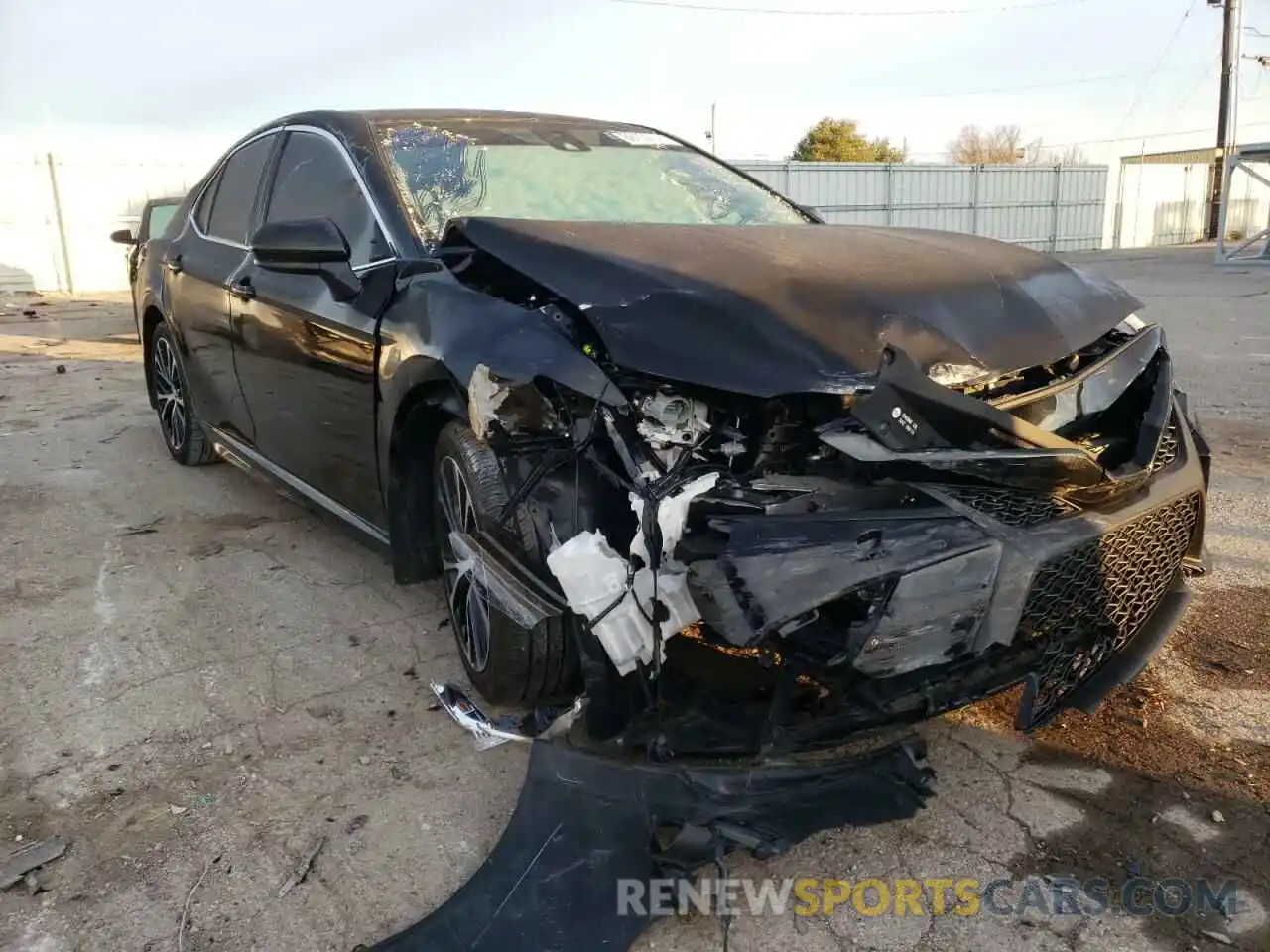 1 Photograph of a damaged car 4T1G11AK4LU904671 TOYOTA CAMRY 2020