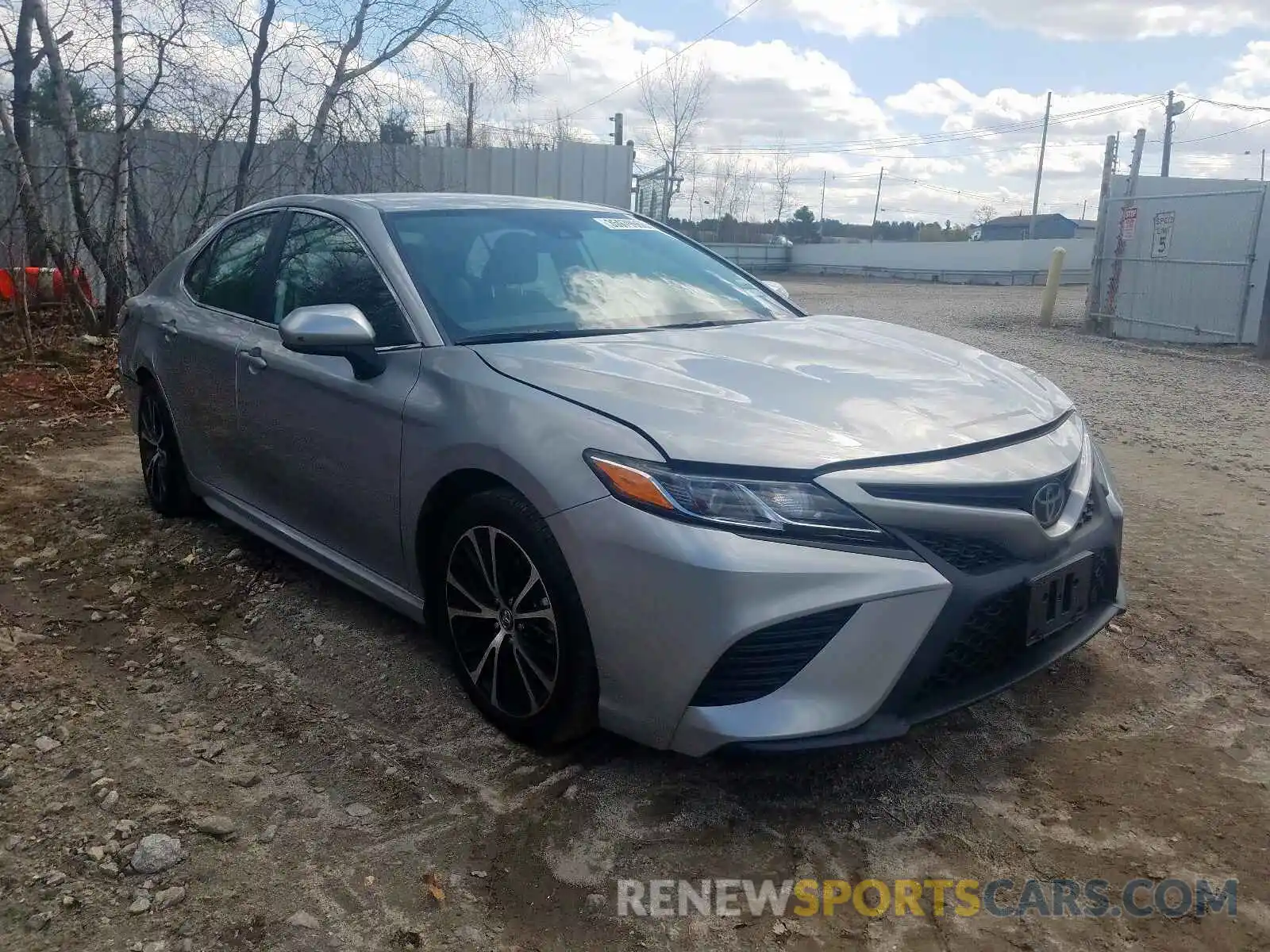 1 Photograph of a damaged car 4T1G11AK4LU912169 TOYOTA CAMRY 2020