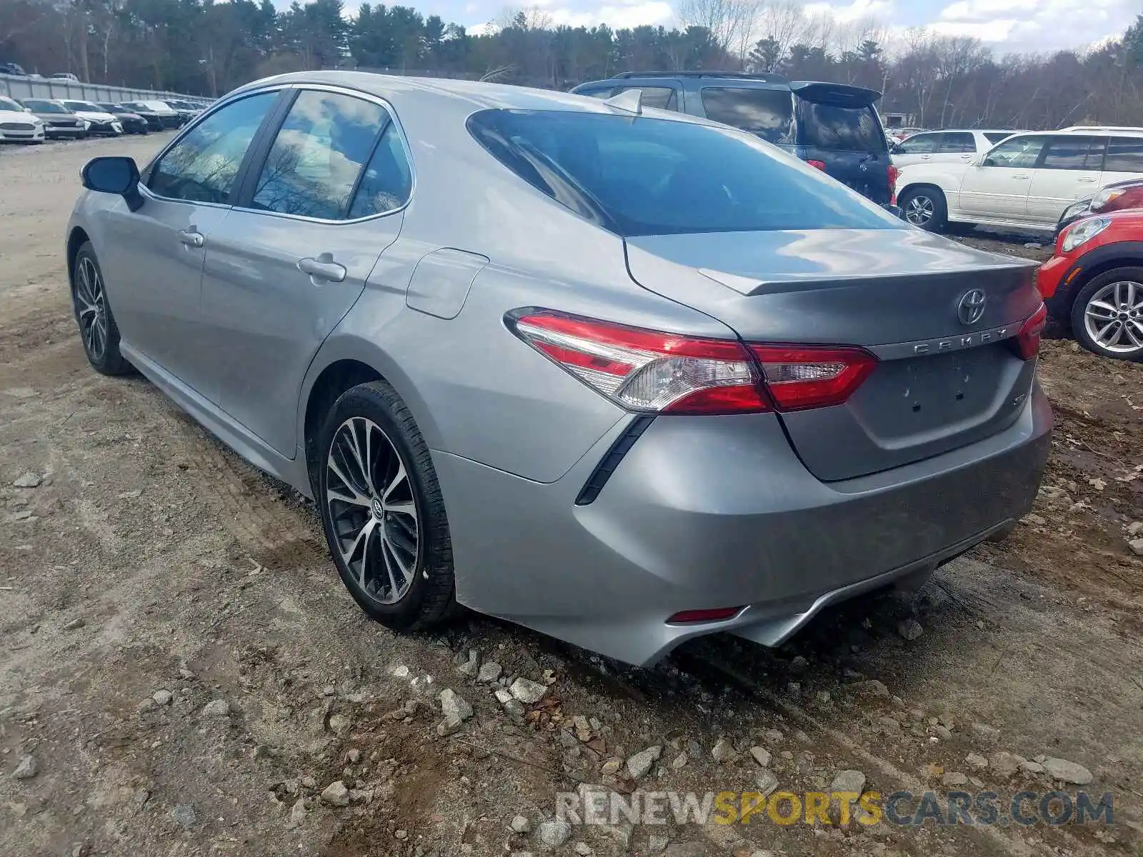 3 Photograph of a damaged car 4T1G11AK4LU912169 TOYOTA CAMRY 2020