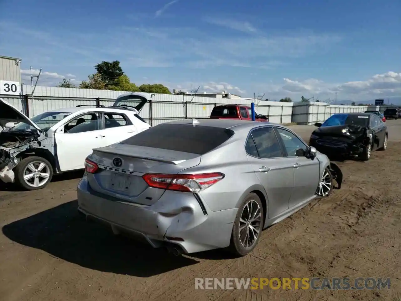 4 Photograph of a damaged car 4T1G11AK4LU914195 TOYOTA CAMRY 2020