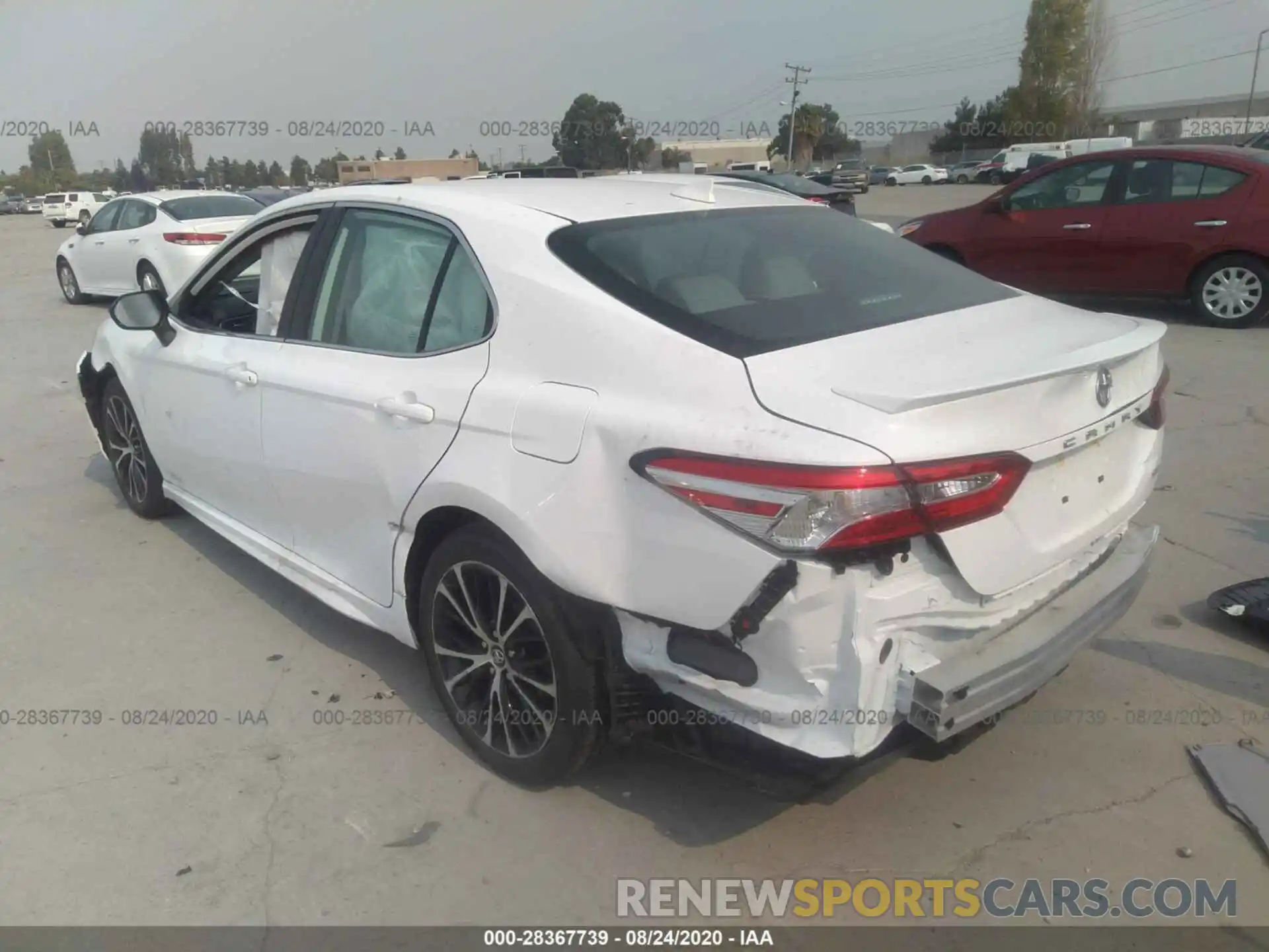 3 Photograph of a damaged car 4T1G11AK4LU918800 TOYOTA CAMRY 2020