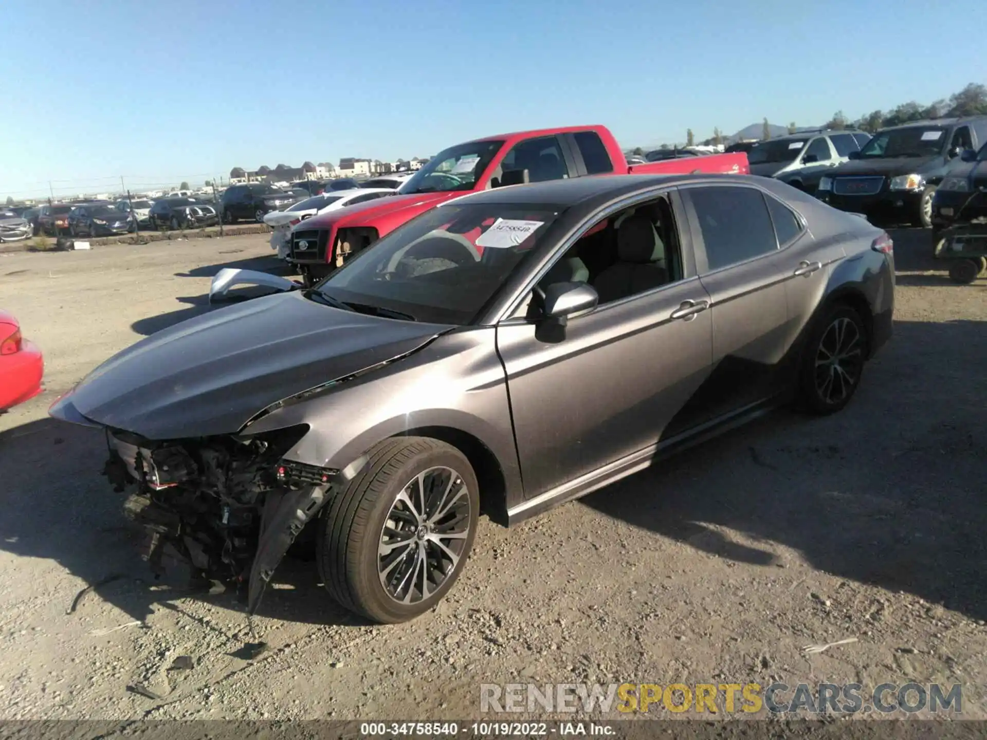 2 Photograph of a damaged car 4T1G11AK4LU924094 TOYOTA CAMRY 2020