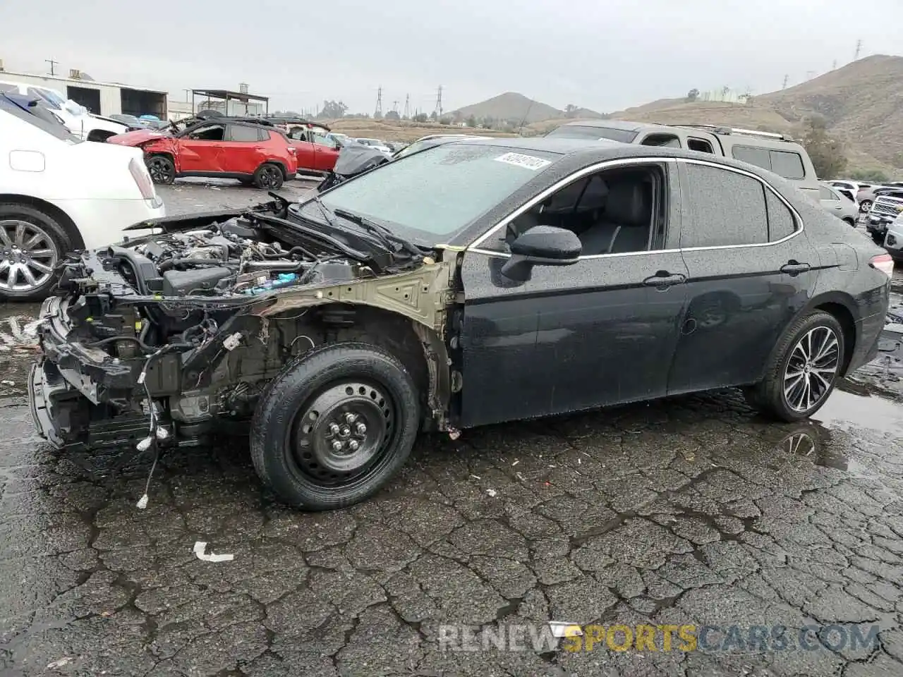 1 Фотография поврежденного автомобиля 4T1G11AK4LU928033 TOYOTA CAMRY 2020
