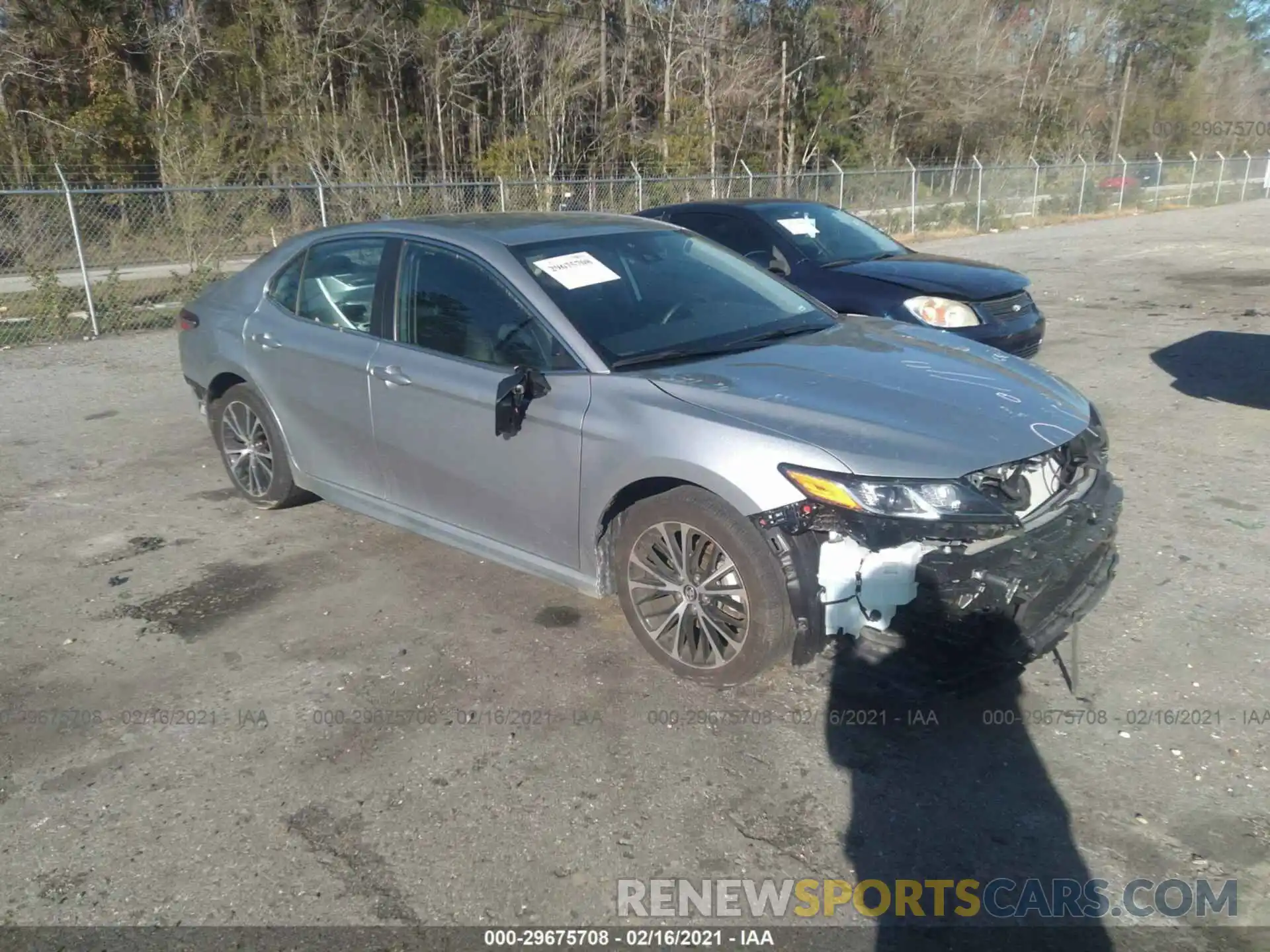 1 Photograph of a damaged car 4T1G11AK4LU929862 TOYOTA CAMRY 2020