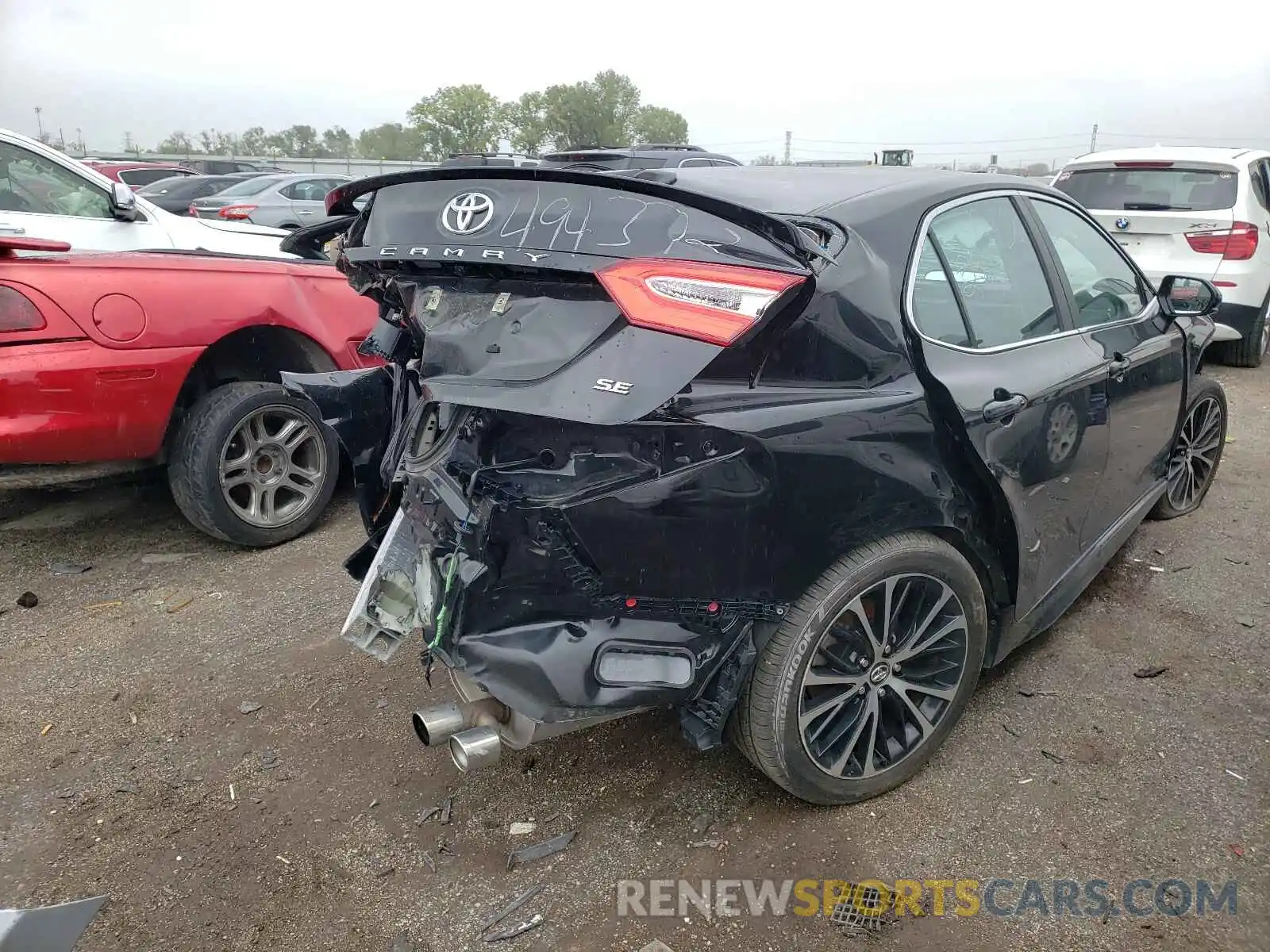 4 Photograph of a damaged car 4T1G11AK4LU931398 TOYOTA CAMRY 2020