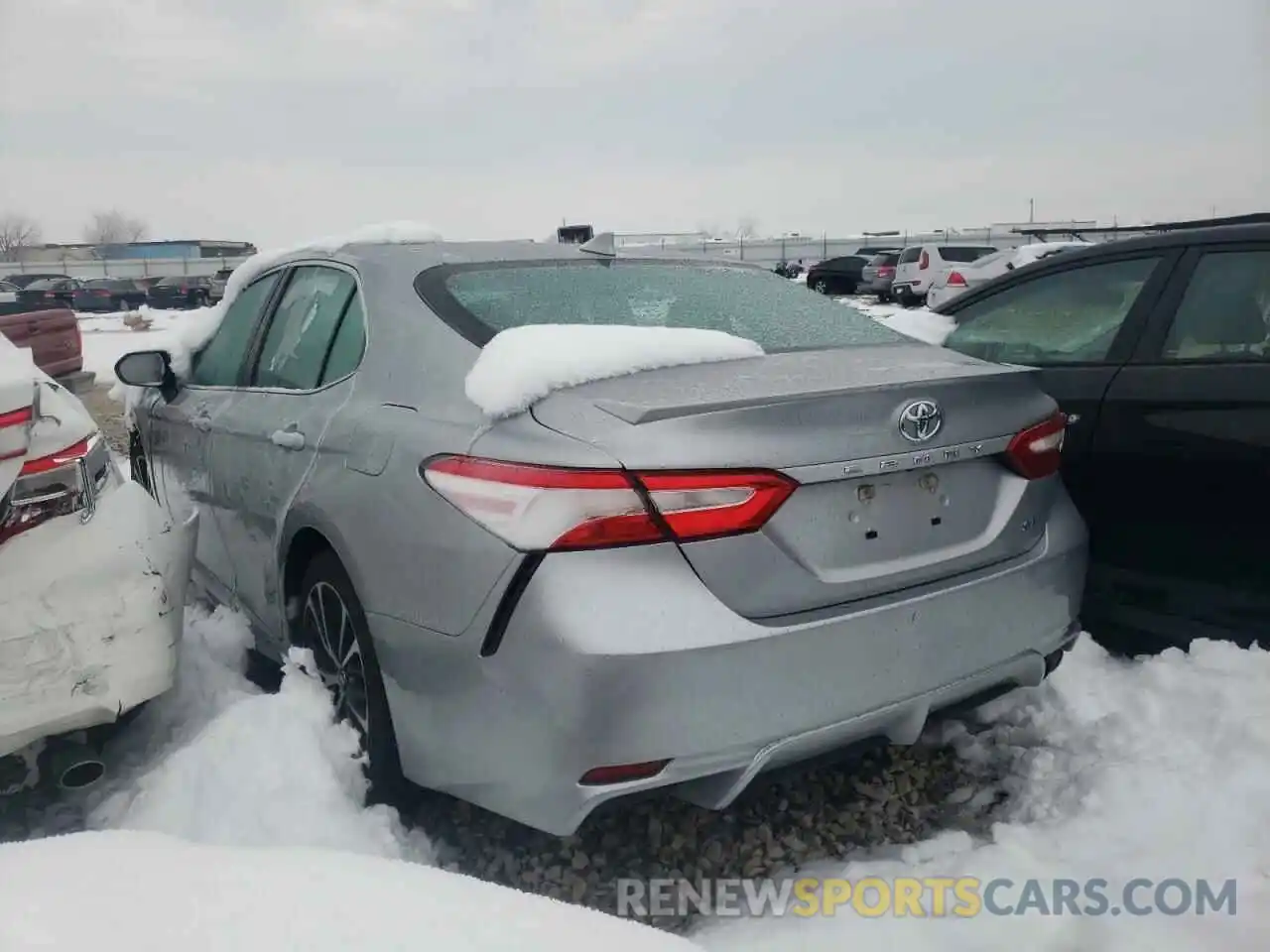 3 Photograph of a damaged car 4T1G11AK4LU931756 TOYOTA CAMRY 2020