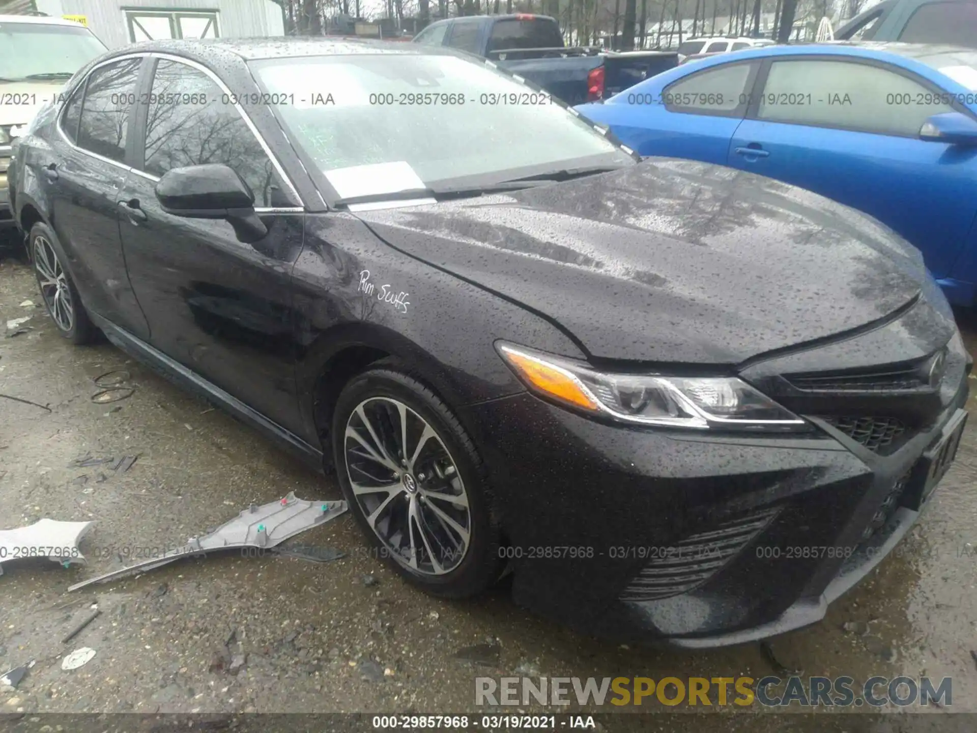 1 Photograph of a damaged car 4T1G11AK4LU941252 TOYOTA CAMRY 2020