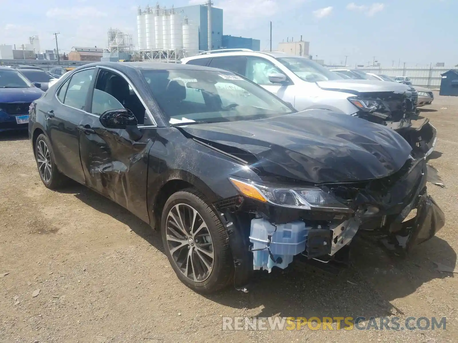 1 Photograph of a damaged car 4T1G11AK4LU941641 TOYOTA CAMRY 2020