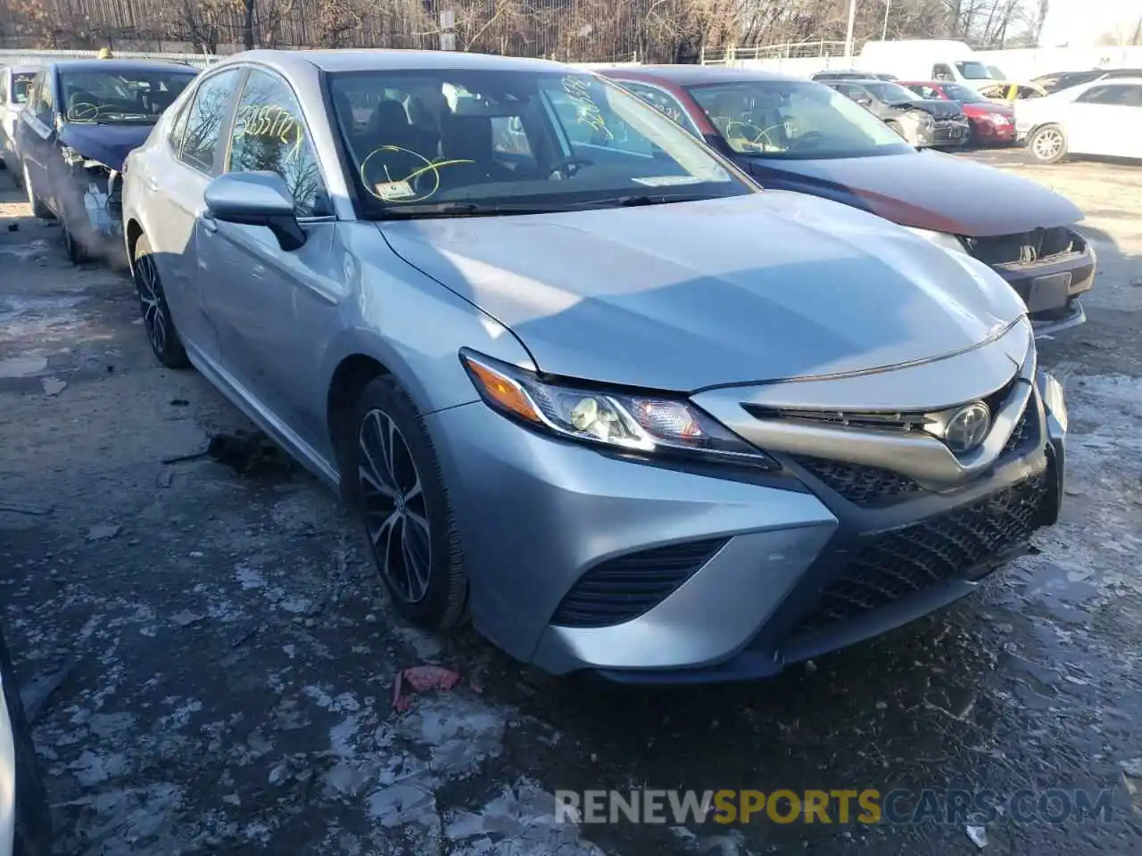 1 Photograph of a damaged car 4T1G11AK4LU942644 TOYOTA CAMRY 2020