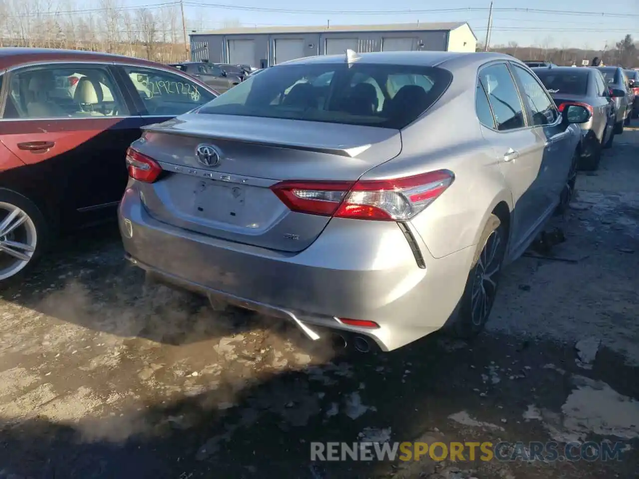 4 Photograph of a damaged car 4T1G11AK4LU942644 TOYOTA CAMRY 2020