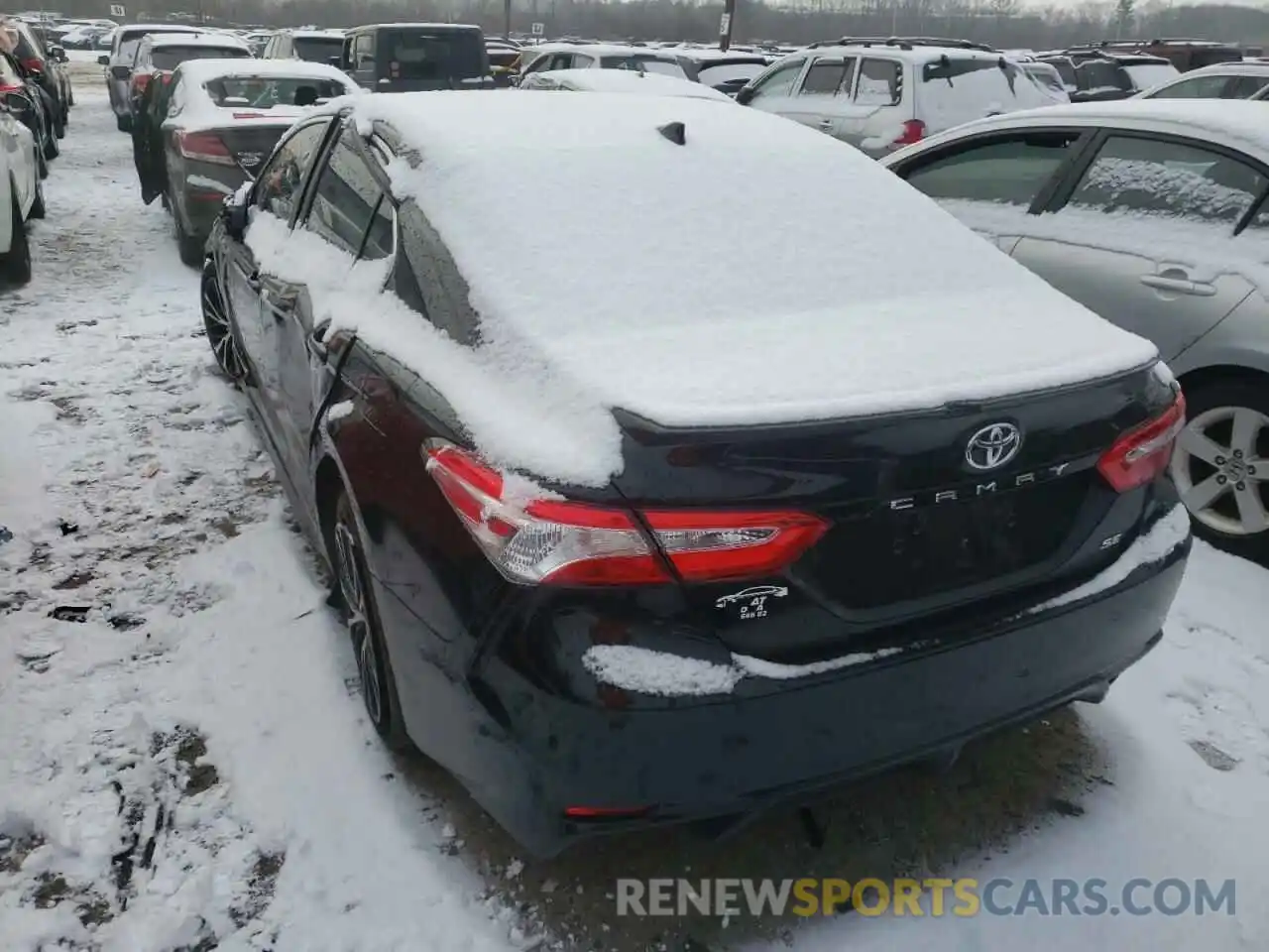 3 Photograph of a damaged car 4T1G11AK4LU942773 TOYOTA CAMRY 2020