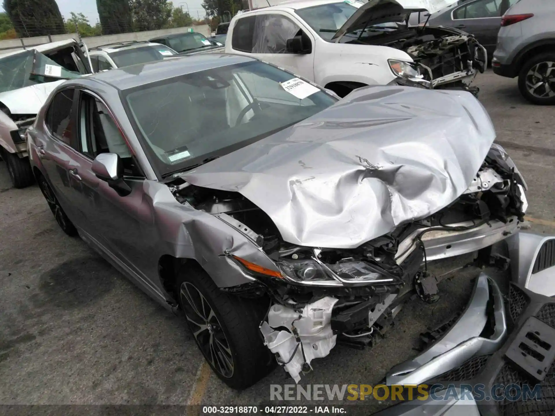 1 Photograph of a damaged car 4T1G11AK4LU944829 TOYOTA CAMRY 2020