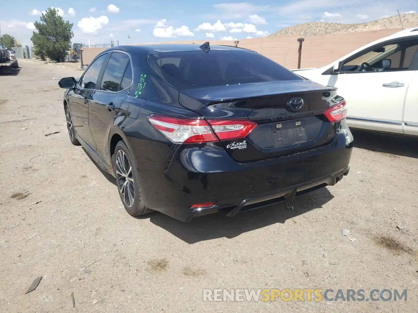 3 Photograph of a damaged car 4T1G11AK4LU946757 TOYOTA CAMRY 2020