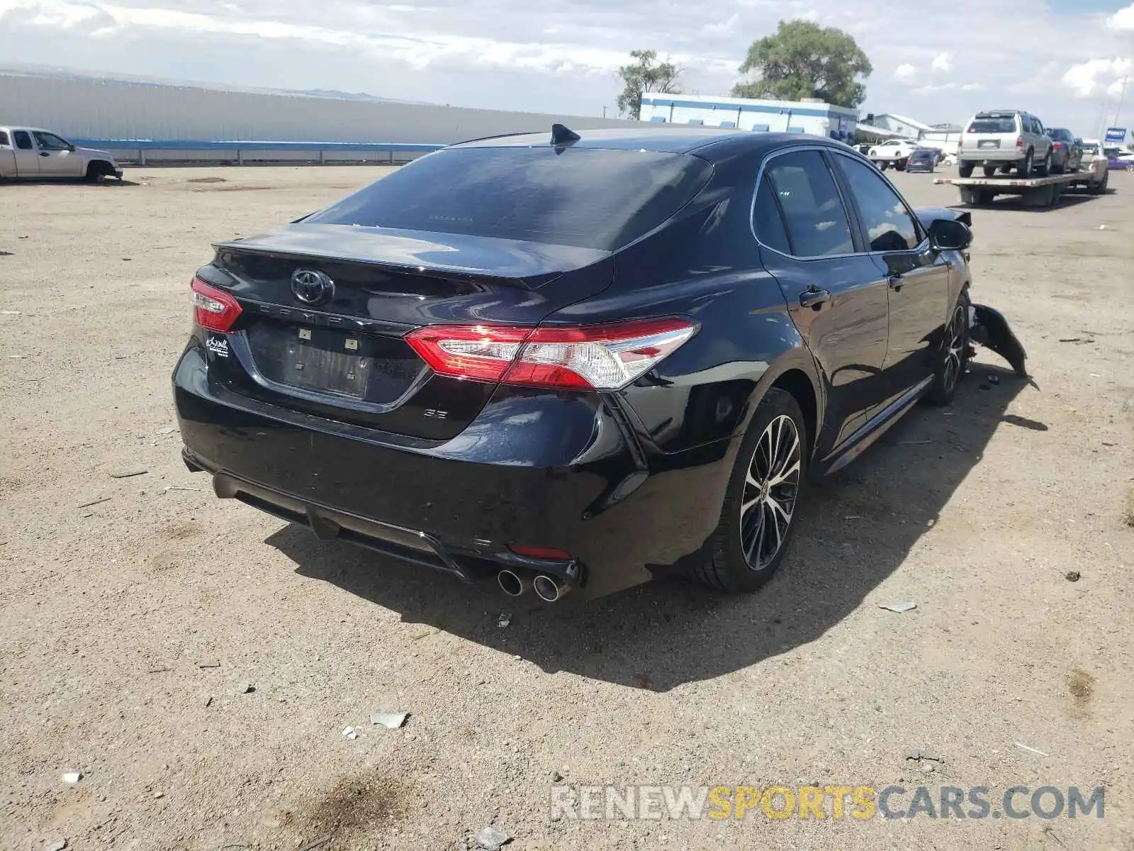 4 Photograph of a damaged car 4T1G11AK4LU946757 TOYOTA CAMRY 2020