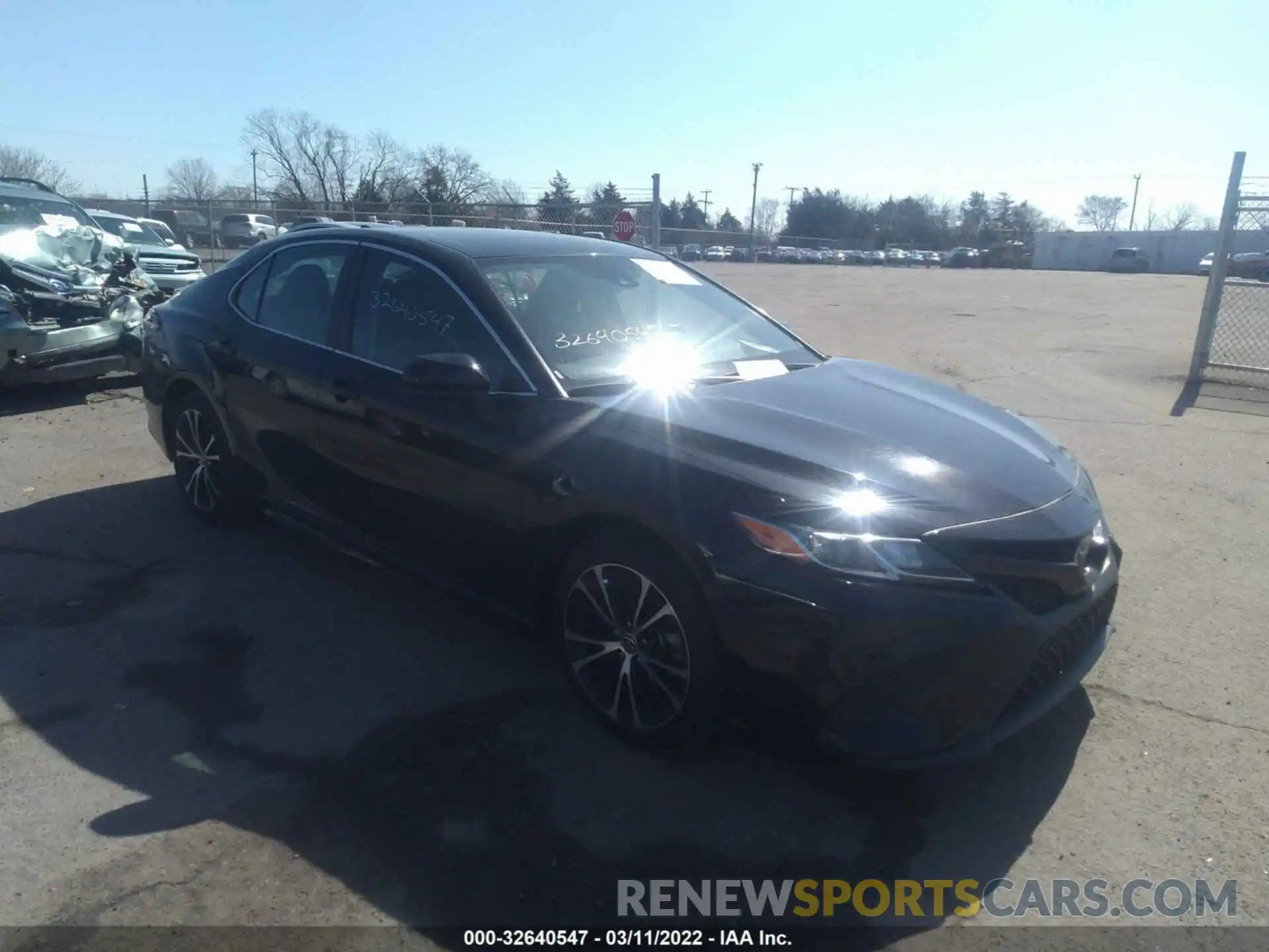 1 Photograph of a damaged car 4T1G11AK4LU951120 TOYOTA CAMRY 2020