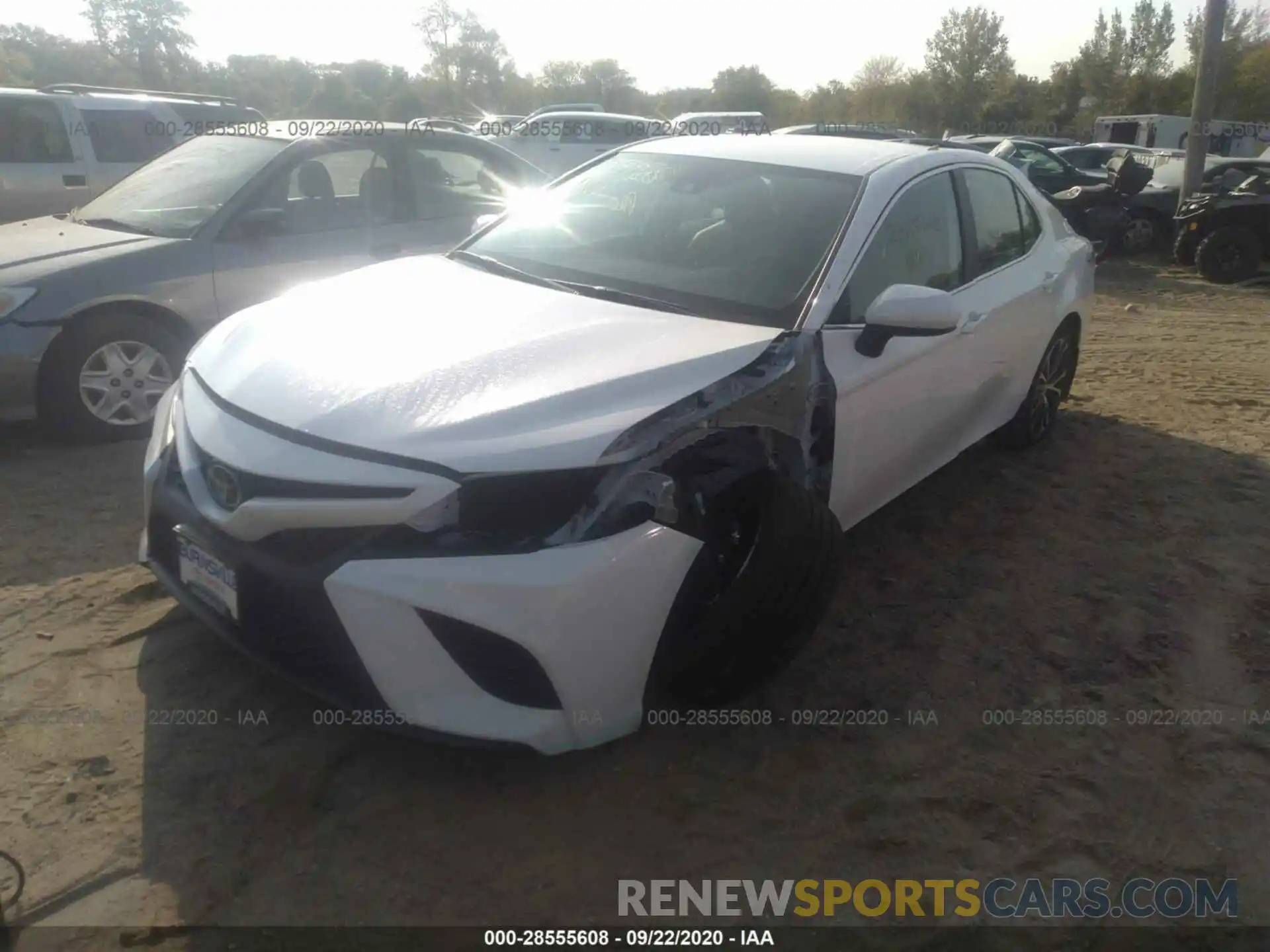 2 Photograph of a damaged car 4T1G11AK4LU961016 TOYOTA CAMRY 2020