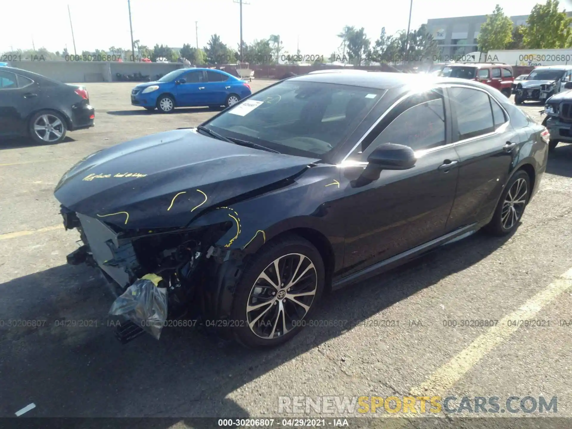 2 Photograph of a damaged car 4T1G11AK4LU961338 TOYOTA CAMRY 2020