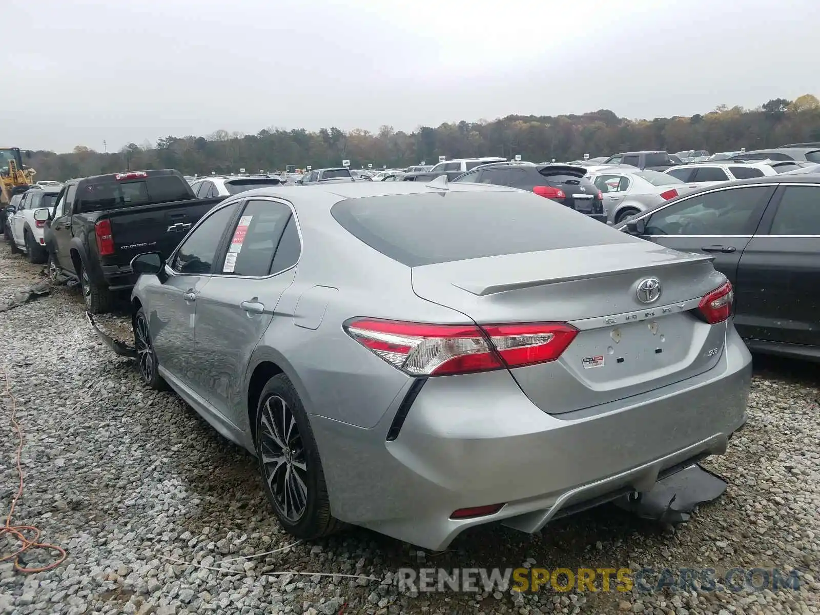 3 Photograph of a damaged car 4T1G11AK4LU962568 TOYOTA CAMRY 2020