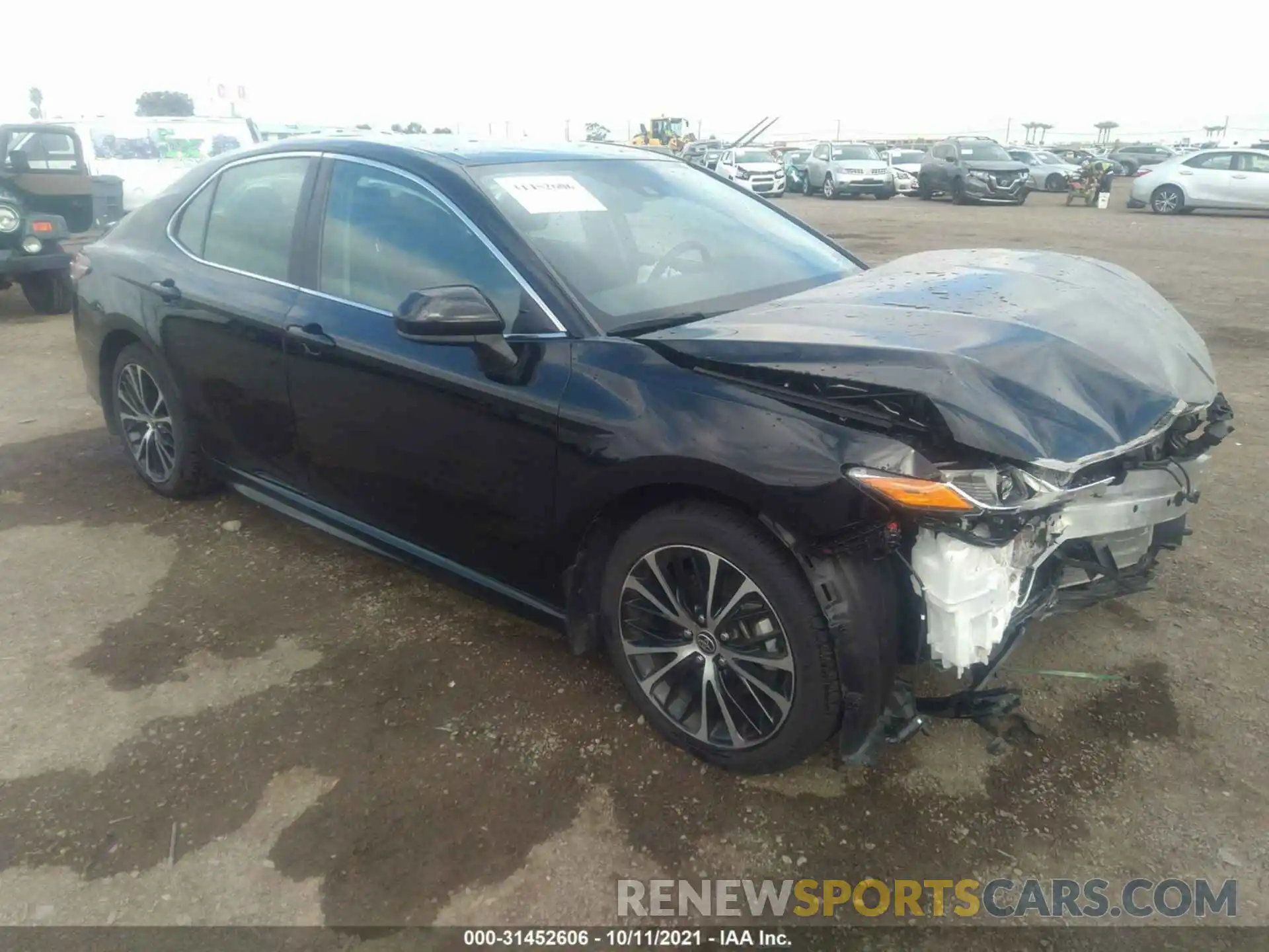 1 Photograph of a damaged car 4T1G11AK4LU963512 TOYOTA CAMRY 2020