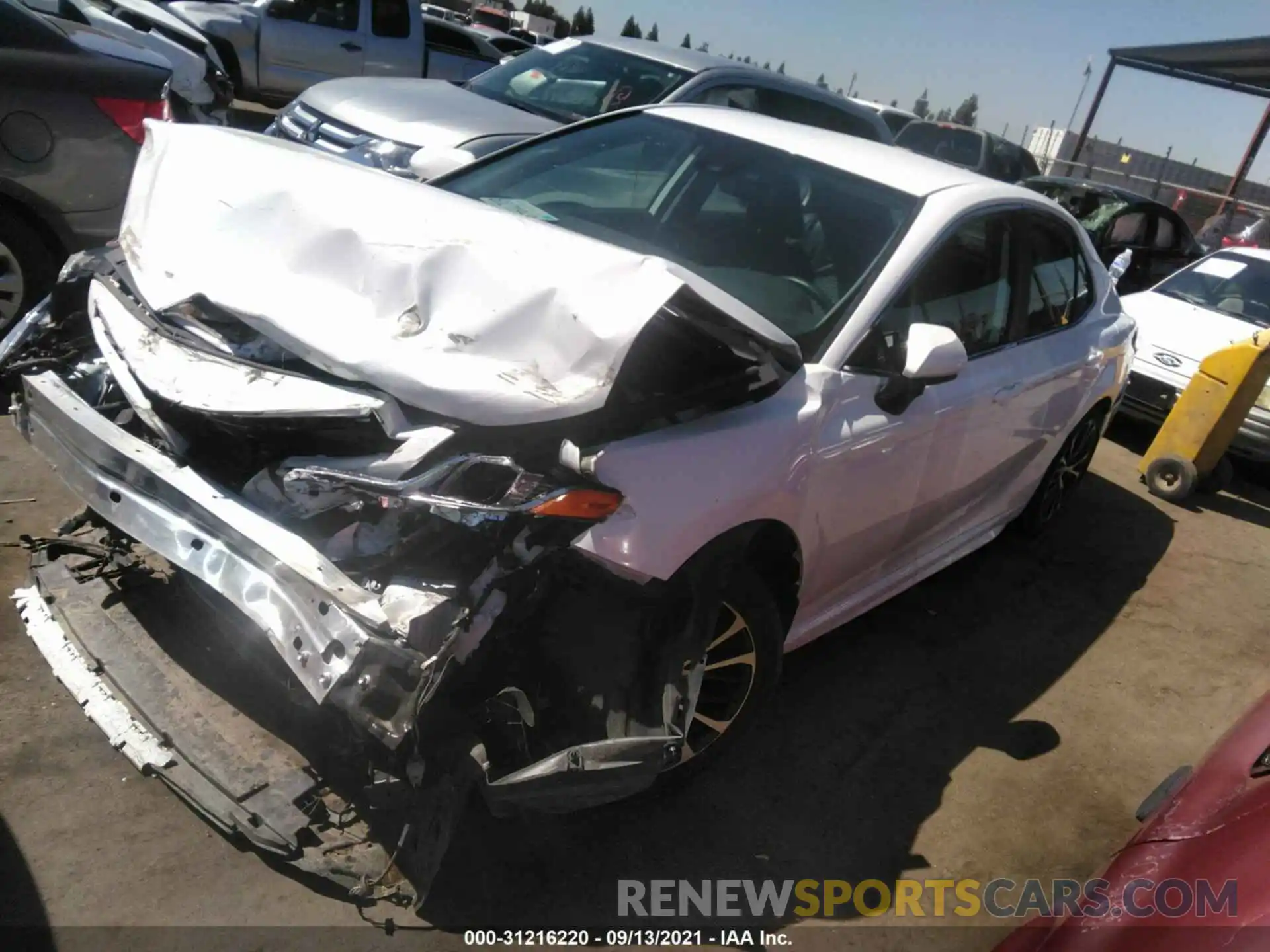 2 Photograph of a damaged car 4T1G11AK4LU970640 TOYOTA CAMRY 2020