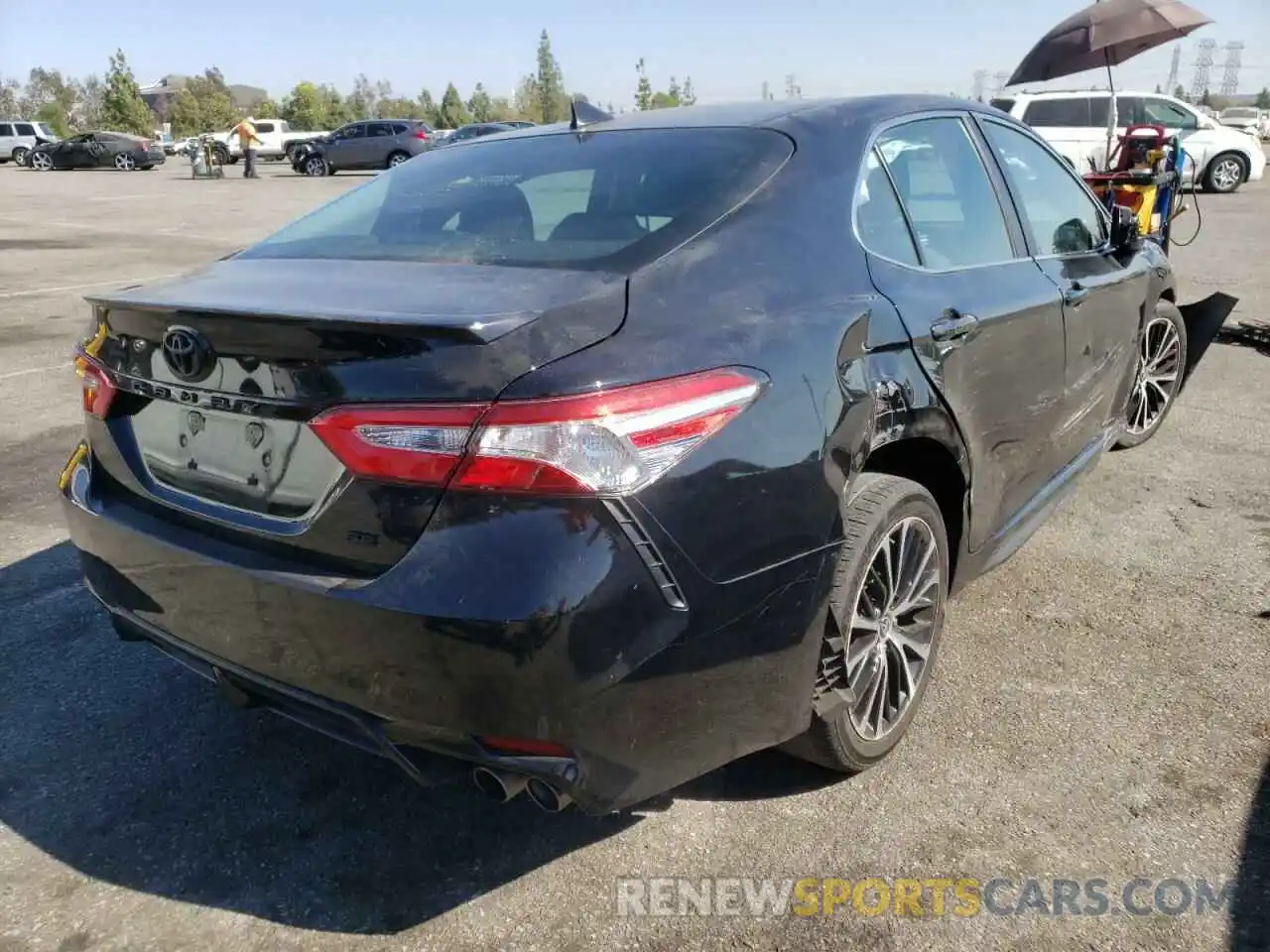 4 Photograph of a damaged car 4T1G11AK4LU972582 TOYOTA CAMRY 2020