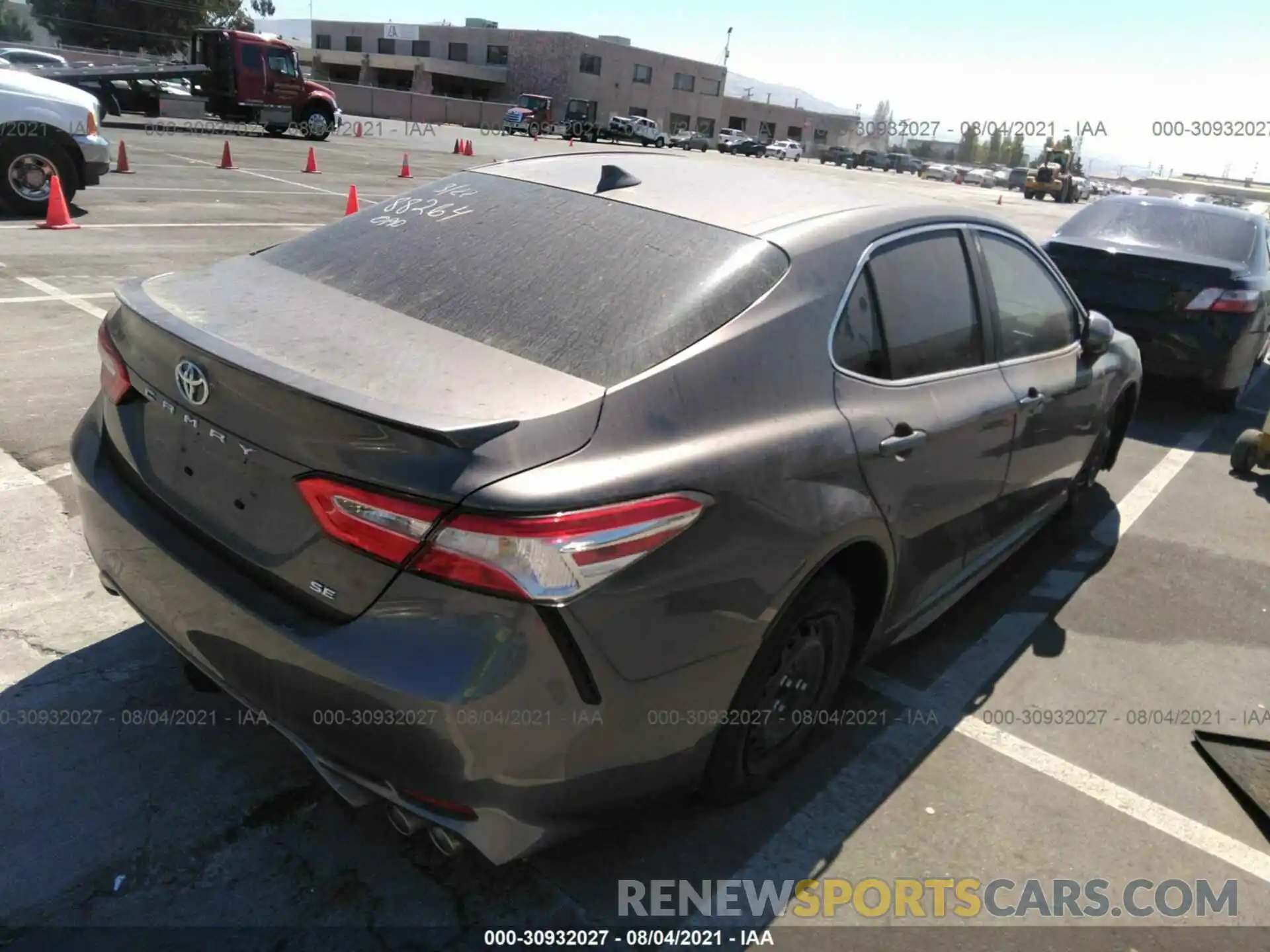 4 Photograph of a damaged car 4T1G11AK4LU973103 TOYOTA CAMRY 2020