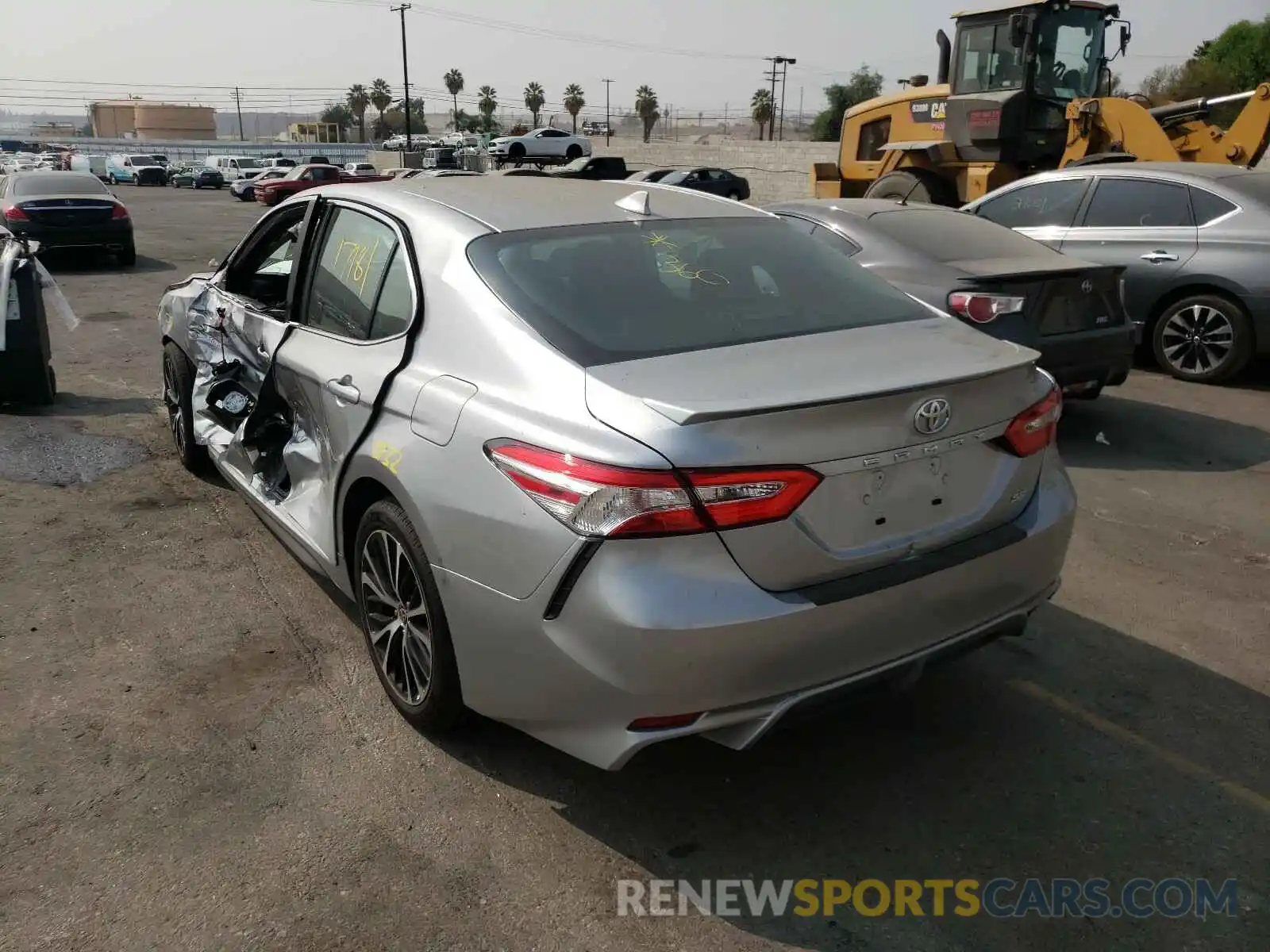 3 Photograph of a damaged car 4T1G11AK4LU973490 TOYOTA CAMRY 2020