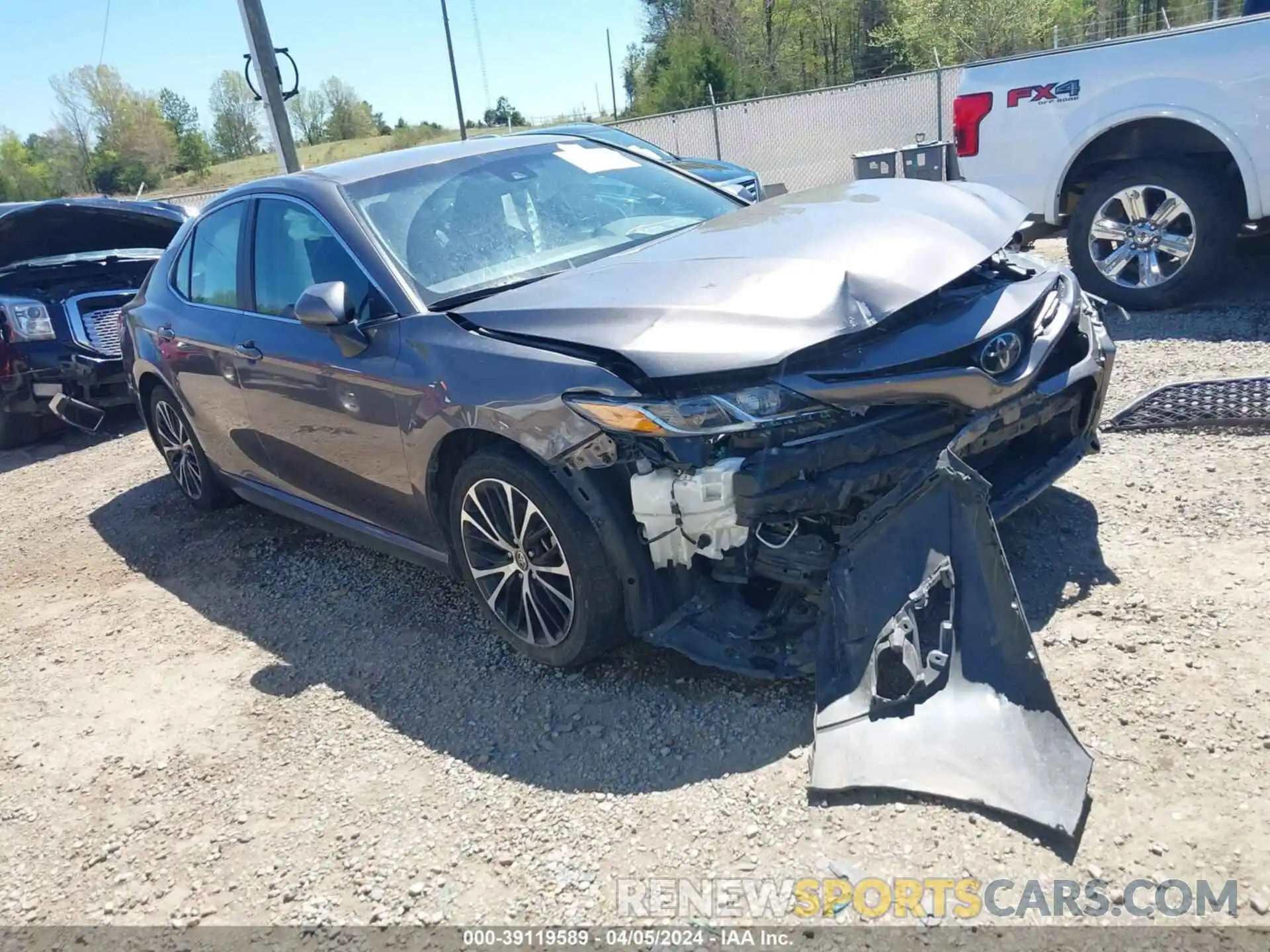 1 Photograph of a damaged car 4T1G11AK4LU974445 TOYOTA CAMRY 2020