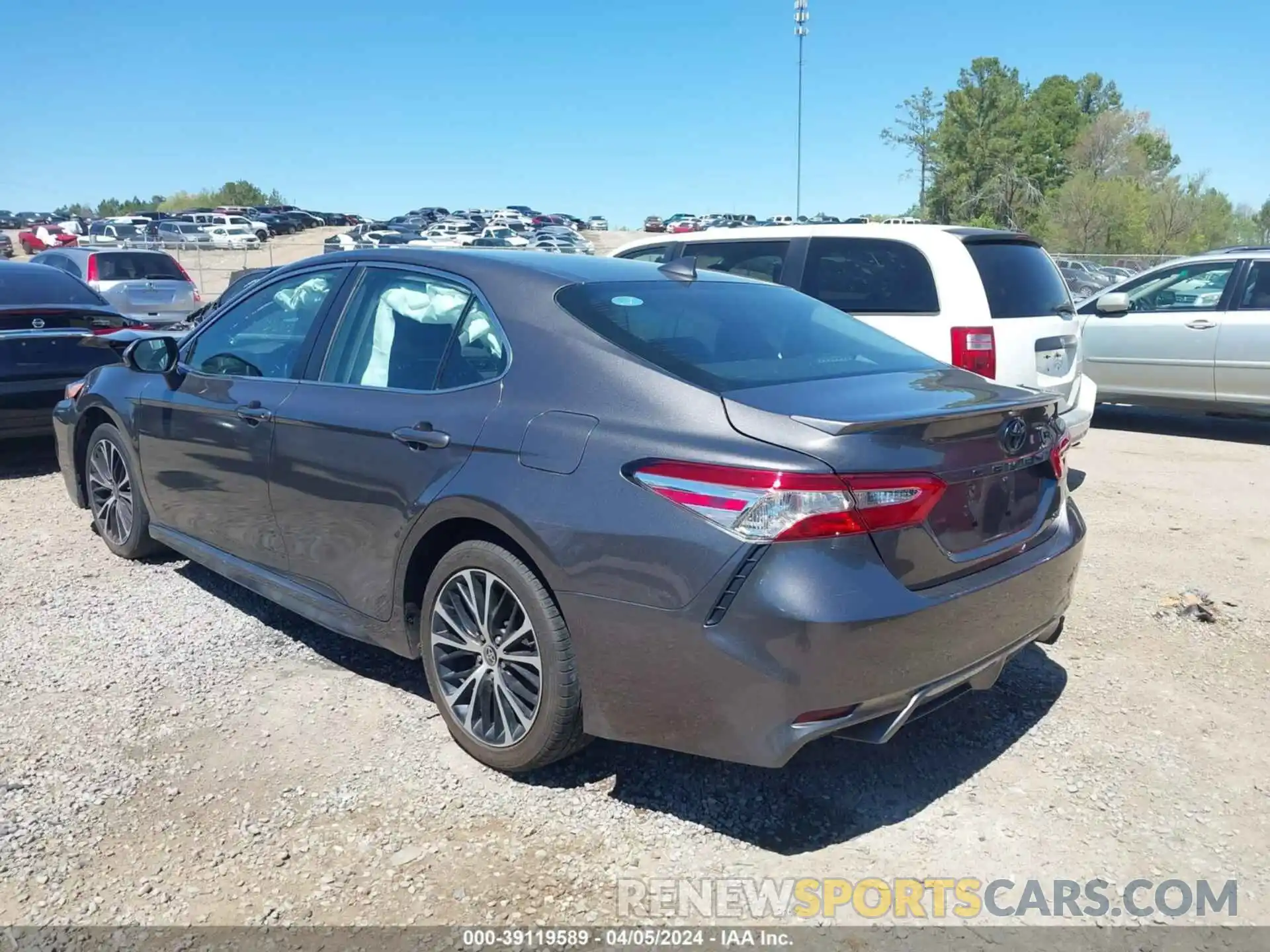 3 Photograph of a damaged car 4T1G11AK4LU974445 TOYOTA CAMRY 2020