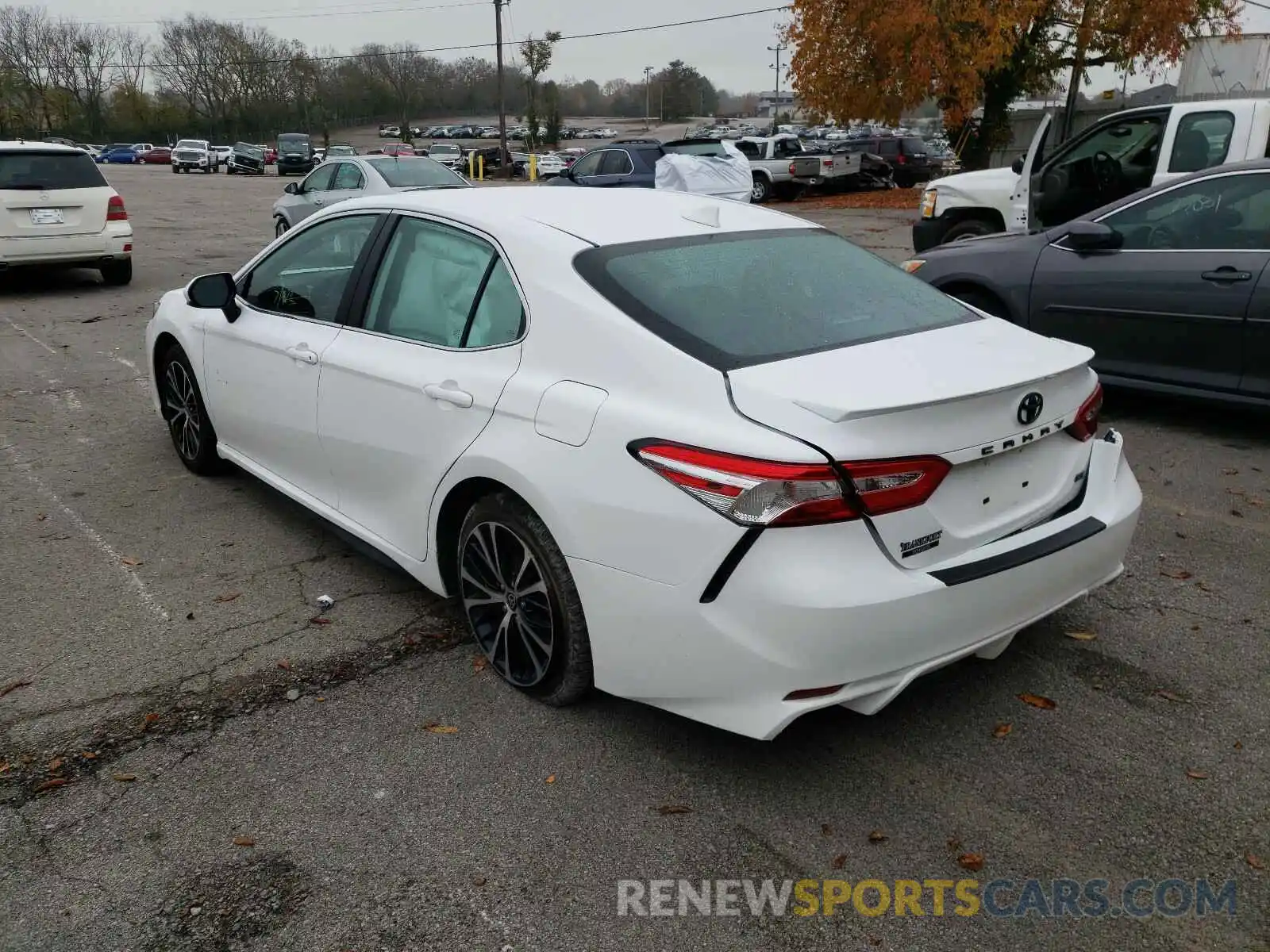 3 Photograph of a damaged car 4T1G11AK4LU974896 TOYOTA CAMRY 2020