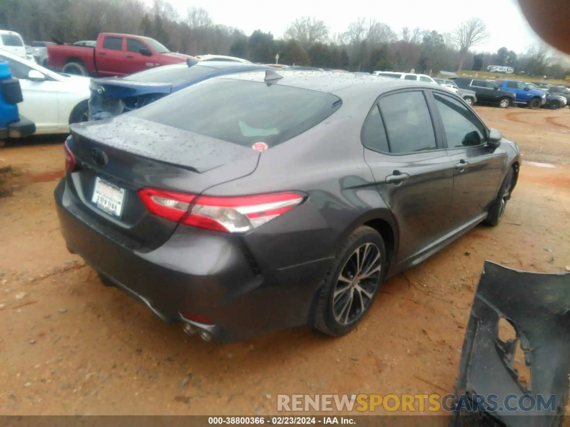 4 Photograph of a damaged car 4T1G11AK4LU980228 TOYOTA CAMRY 2020