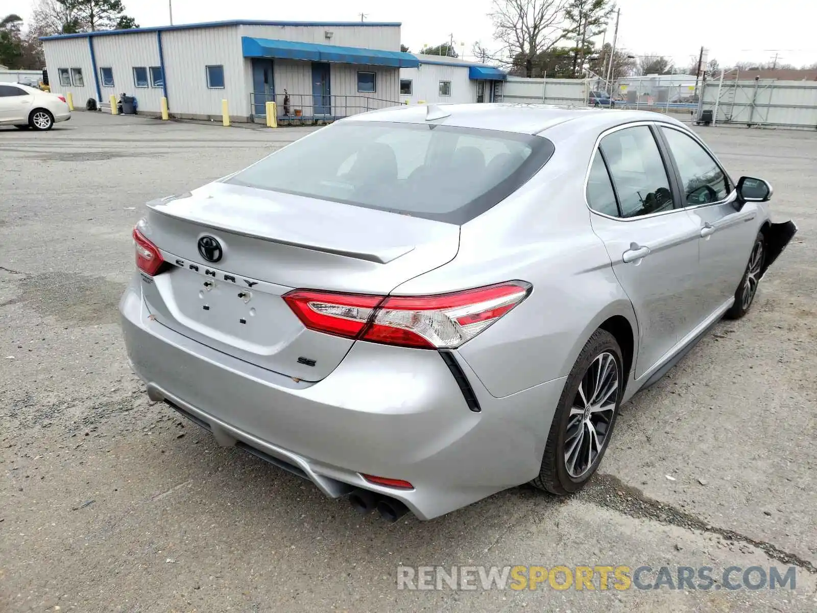 4 Photograph of a damaged car 4T1G11AK4LU984781 TOYOTA CAMRY 2020