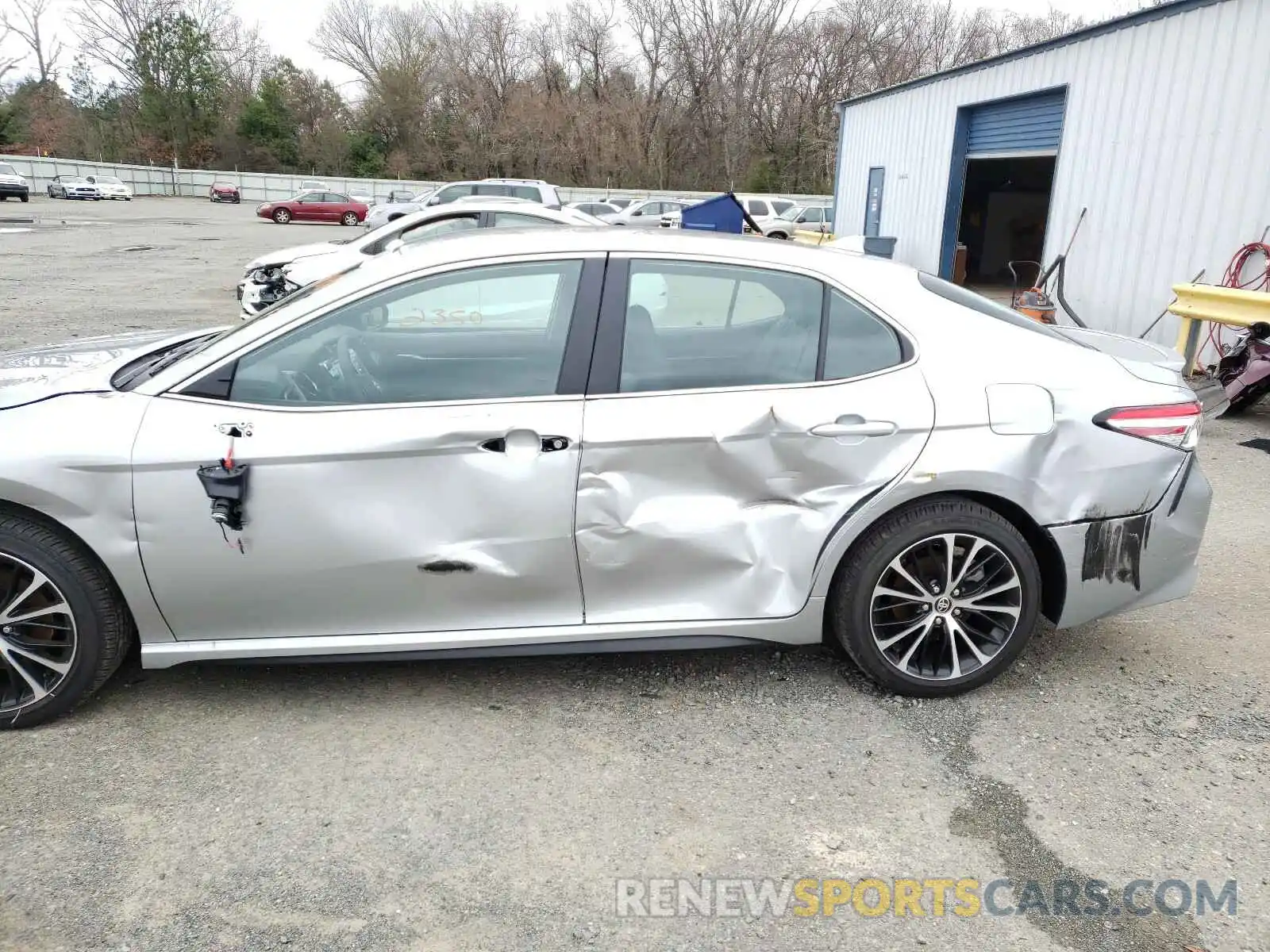 9 Photograph of a damaged car 4T1G11AK4LU984781 TOYOTA CAMRY 2020