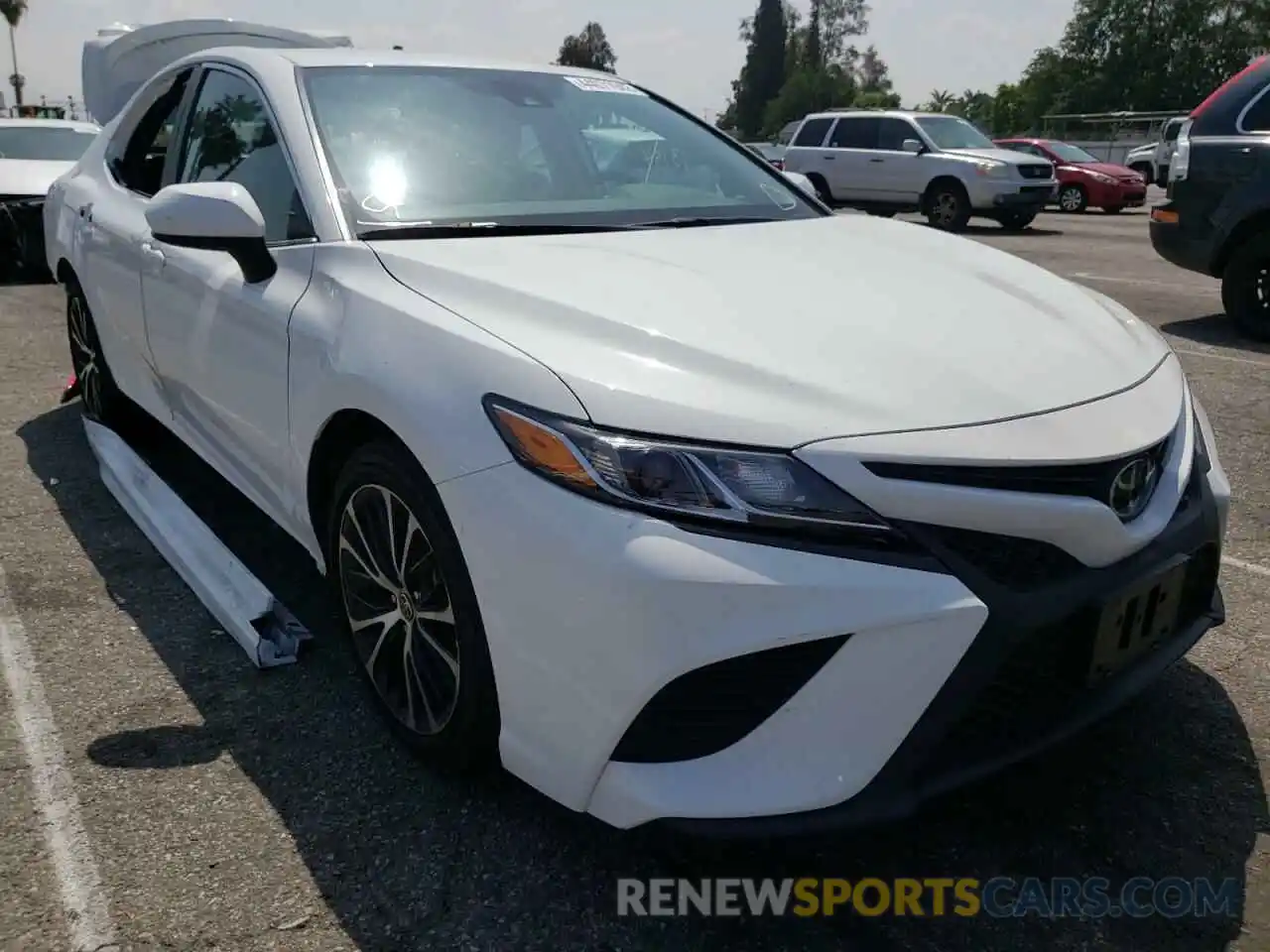 1 Photograph of a damaged car 4T1G11AK4LU986627 TOYOTA CAMRY 2020