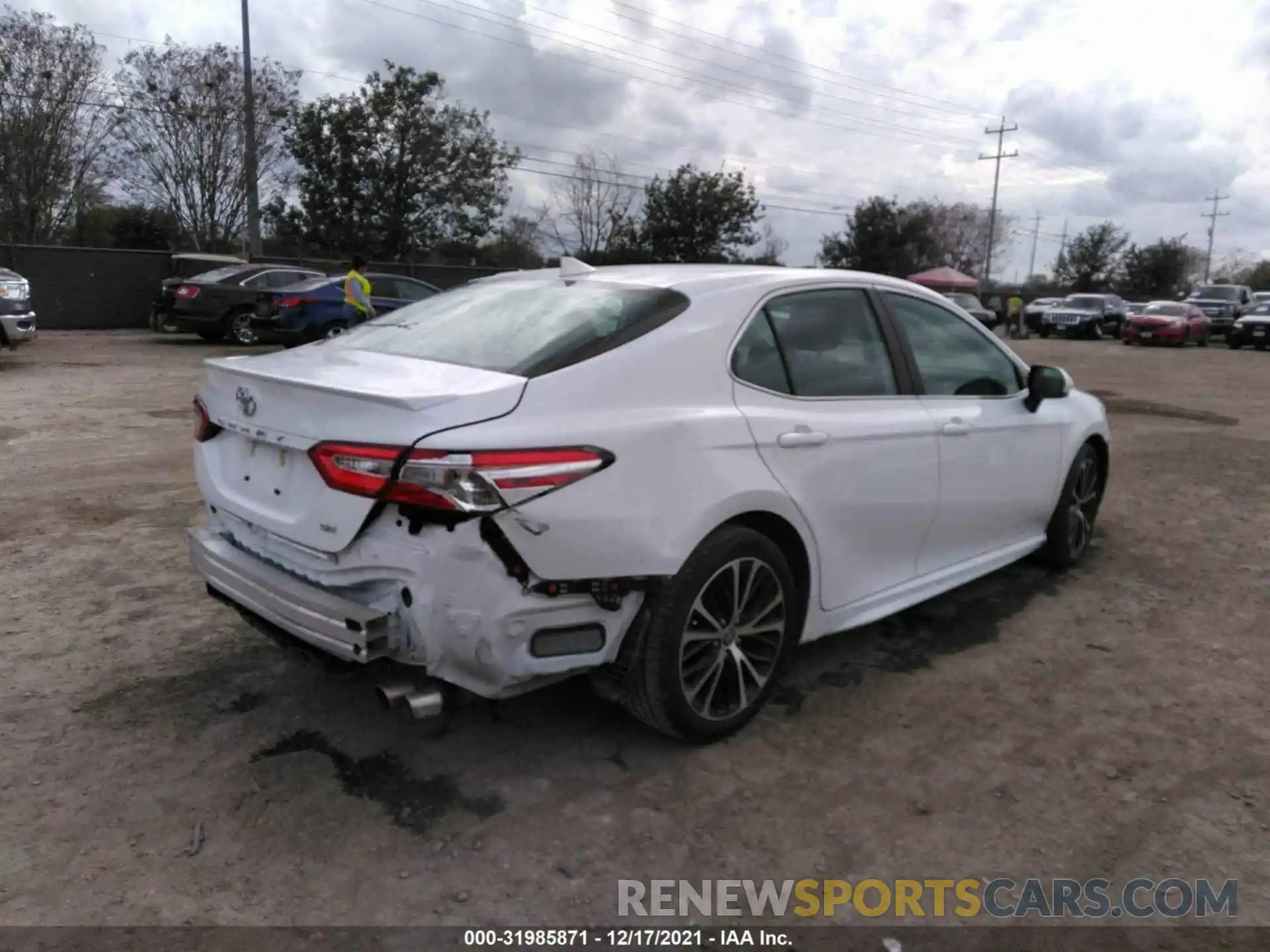 4 Photograph of a damaged car 4T1G11AK4LU990144 TOYOTA CAMRY 2020