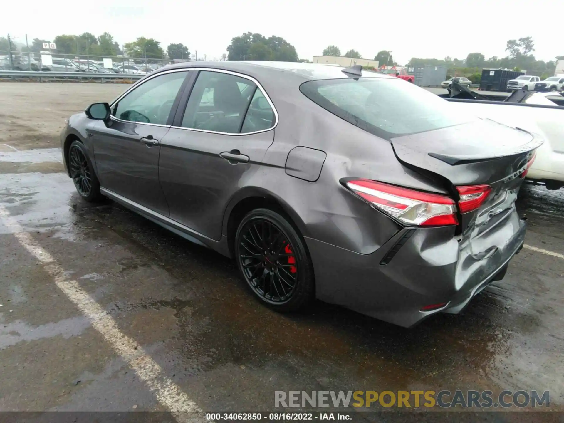 3 Photograph of a damaged car 4T1G11AK4LU998440 TOYOTA CAMRY 2020