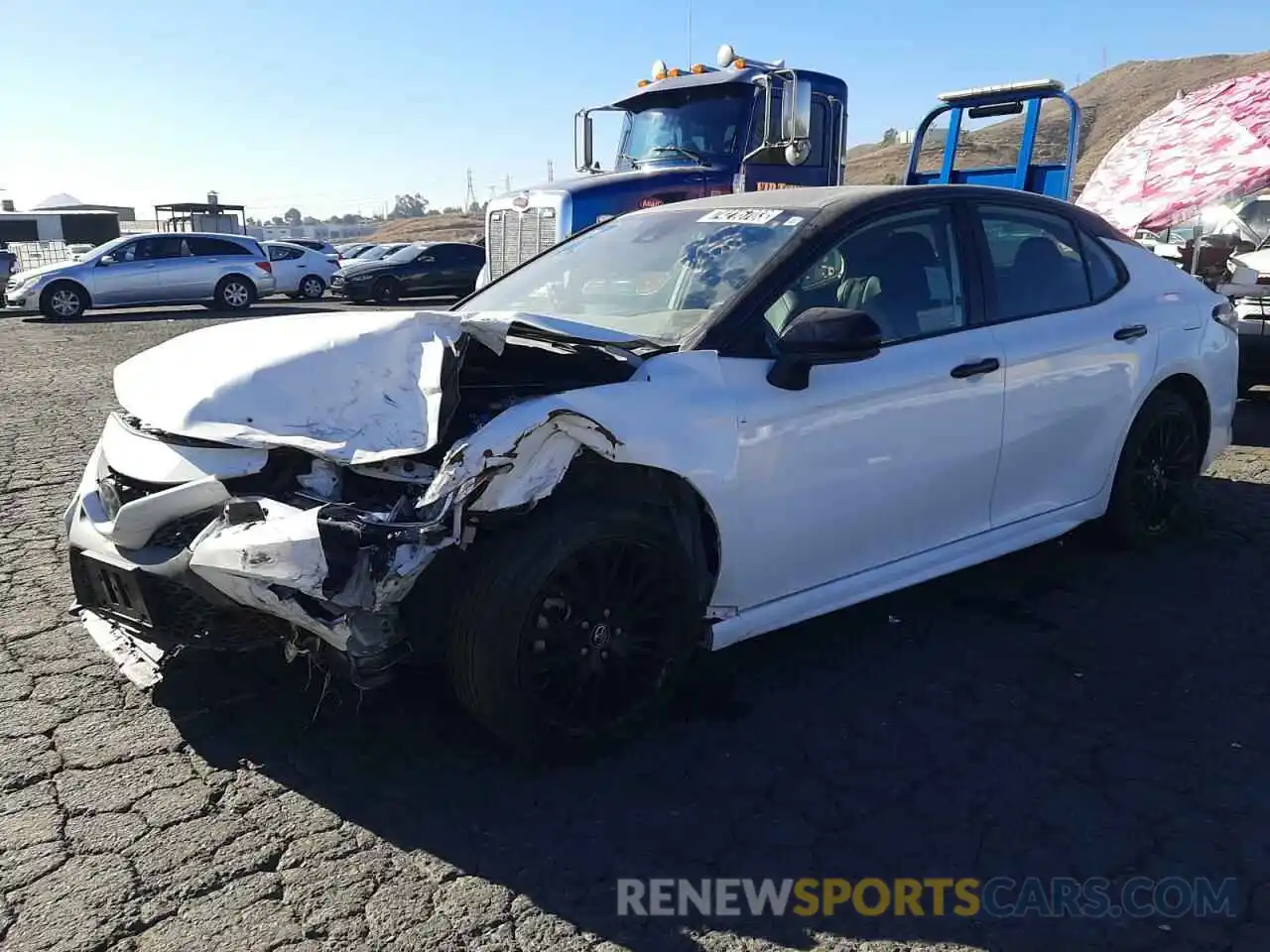 1 Photograph of a damaged car 4T1G11AK5LU302927 TOYOTA CAMRY 2020