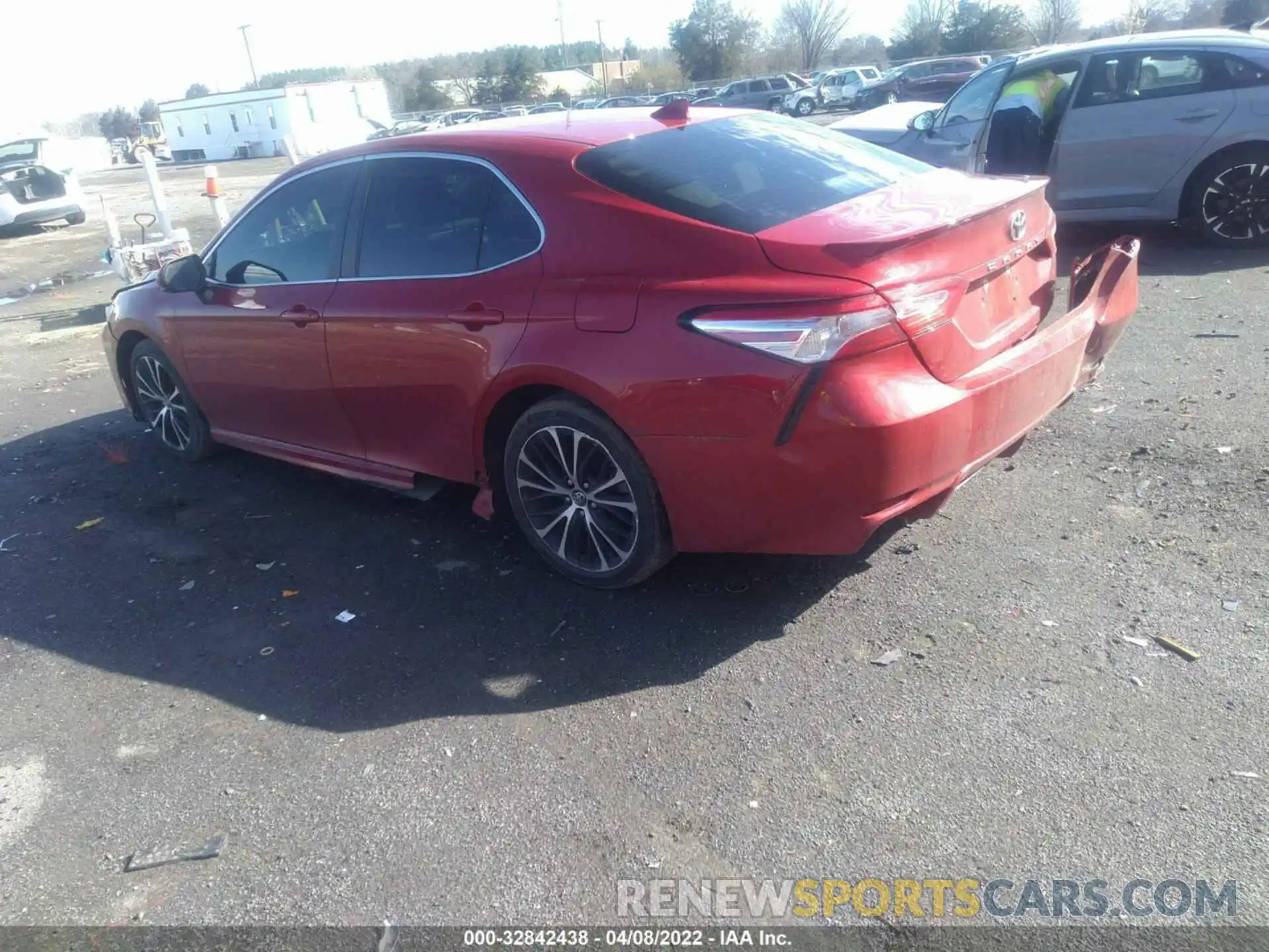 3 Photograph of a damaged car 4T1G11AK5LU303284 TOYOTA CAMRY 2020