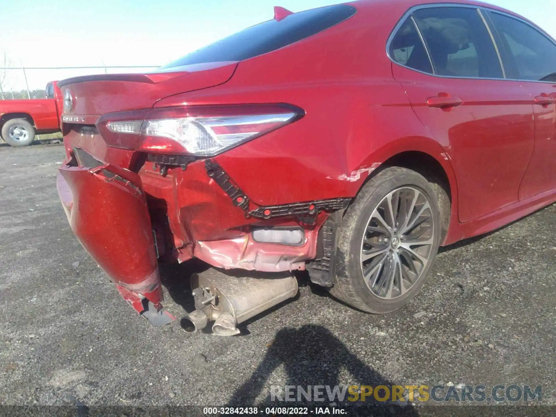 6 Photograph of a damaged car 4T1G11AK5LU303284 TOYOTA CAMRY 2020