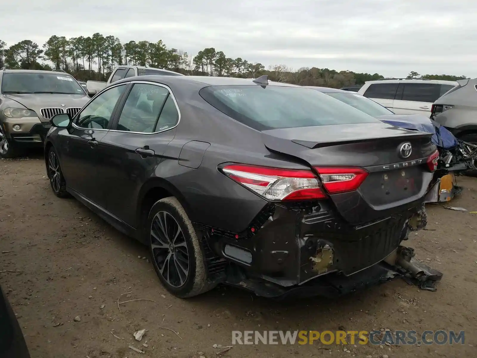 3 Photograph of a damaged car 4T1G11AK5LU304998 TOYOTA CAMRY 2020