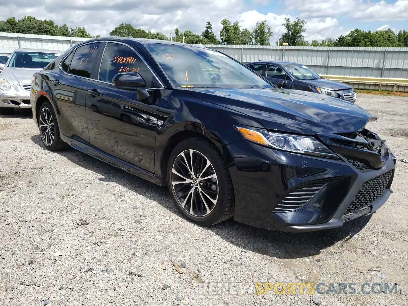 1 Photograph of a damaged car 4T1G11AK5LU306816 TOYOTA CAMRY 2020