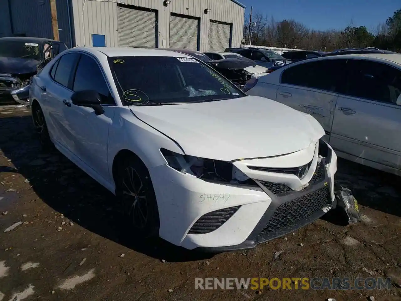 1 Photograph of a damaged car 4T1G11AK5LU307450 TOYOTA CAMRY 2020