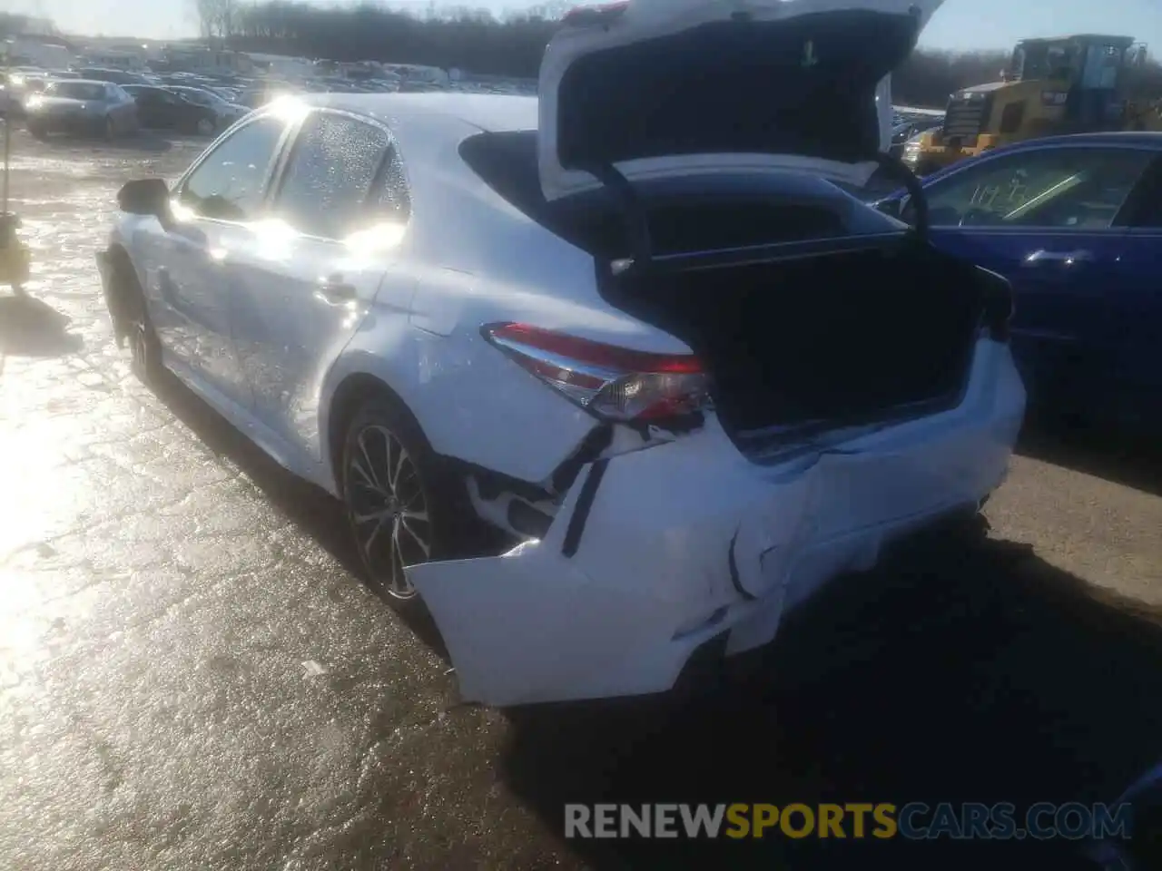 3 Photograph of a damaged car 4T1G11AK5LU307450 TOYOTA CAMRY 2020