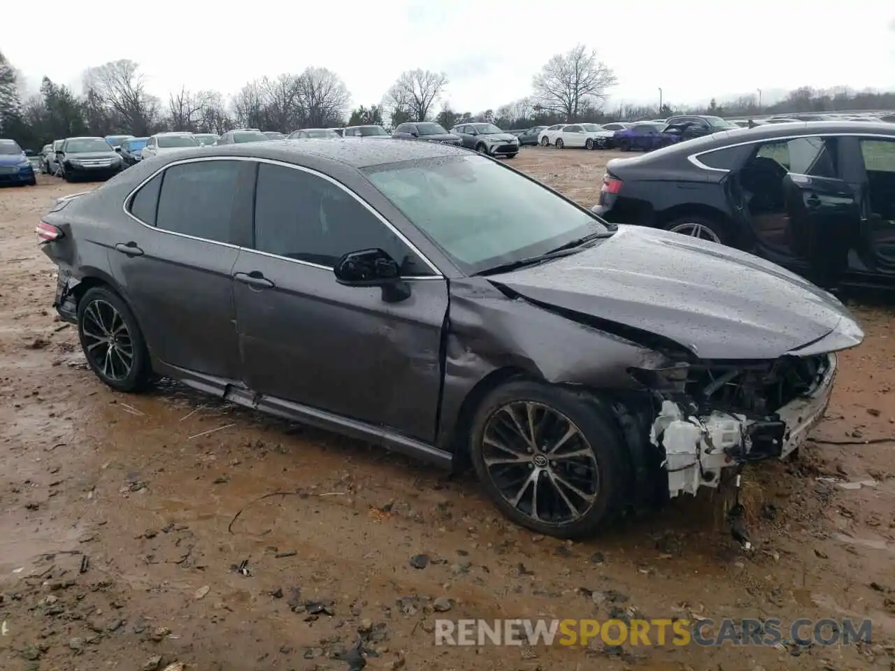 4 Photograph of a damaged car 4T1G11AK5LU307514 TOYOTA CAMRY 2020