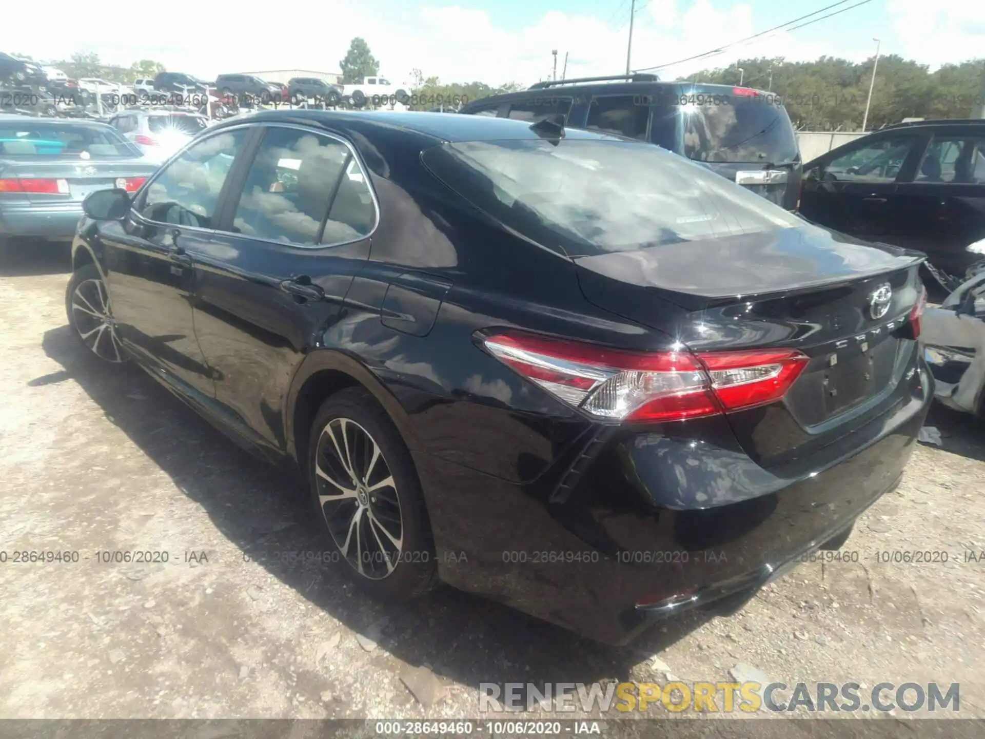 3 Photograph of a damaged car 4T1G11AK5LU312700 TOYOTA CAMRY 2020