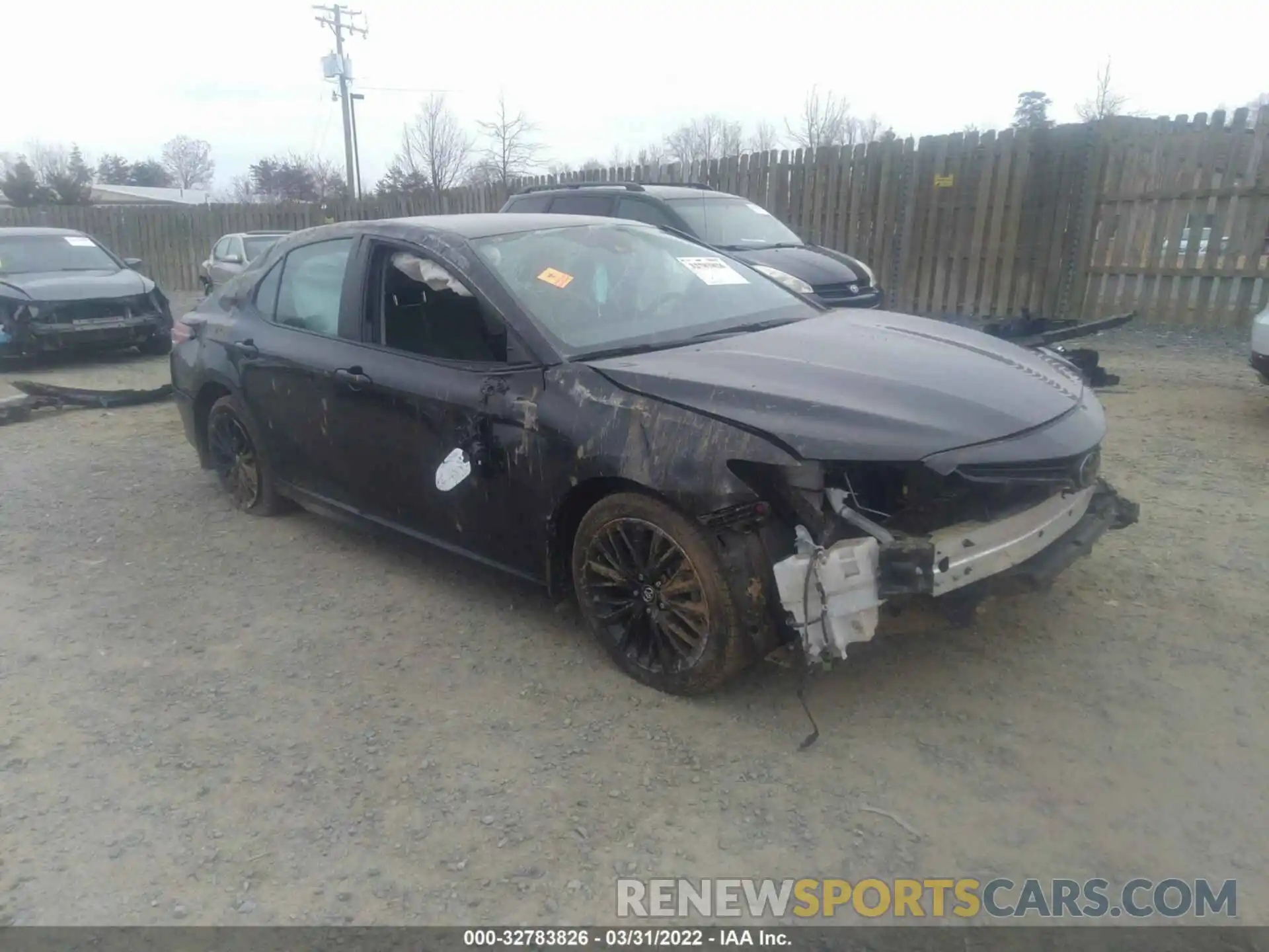 1 Photograph of a damaged car 4T1G11AK5LU318125 TOYOTA CAMRY 2020